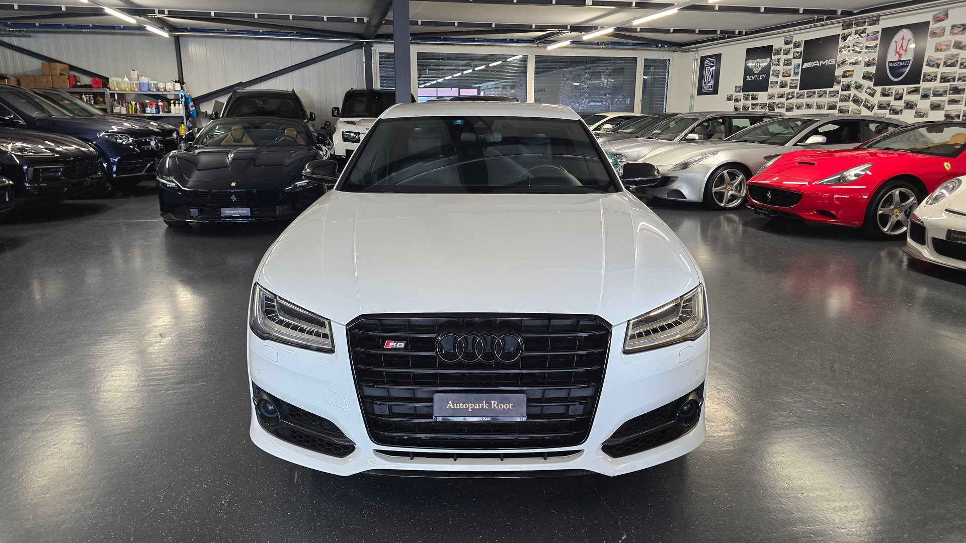 AUDI S8 4.0 TFSI V8 plus quattro tiptronic-image-3
