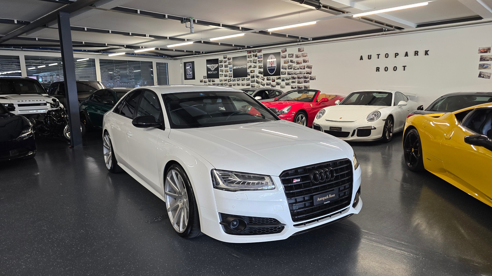 AUDI S8 4.0 TFSI V8 plus quattro tiptronic-image-1