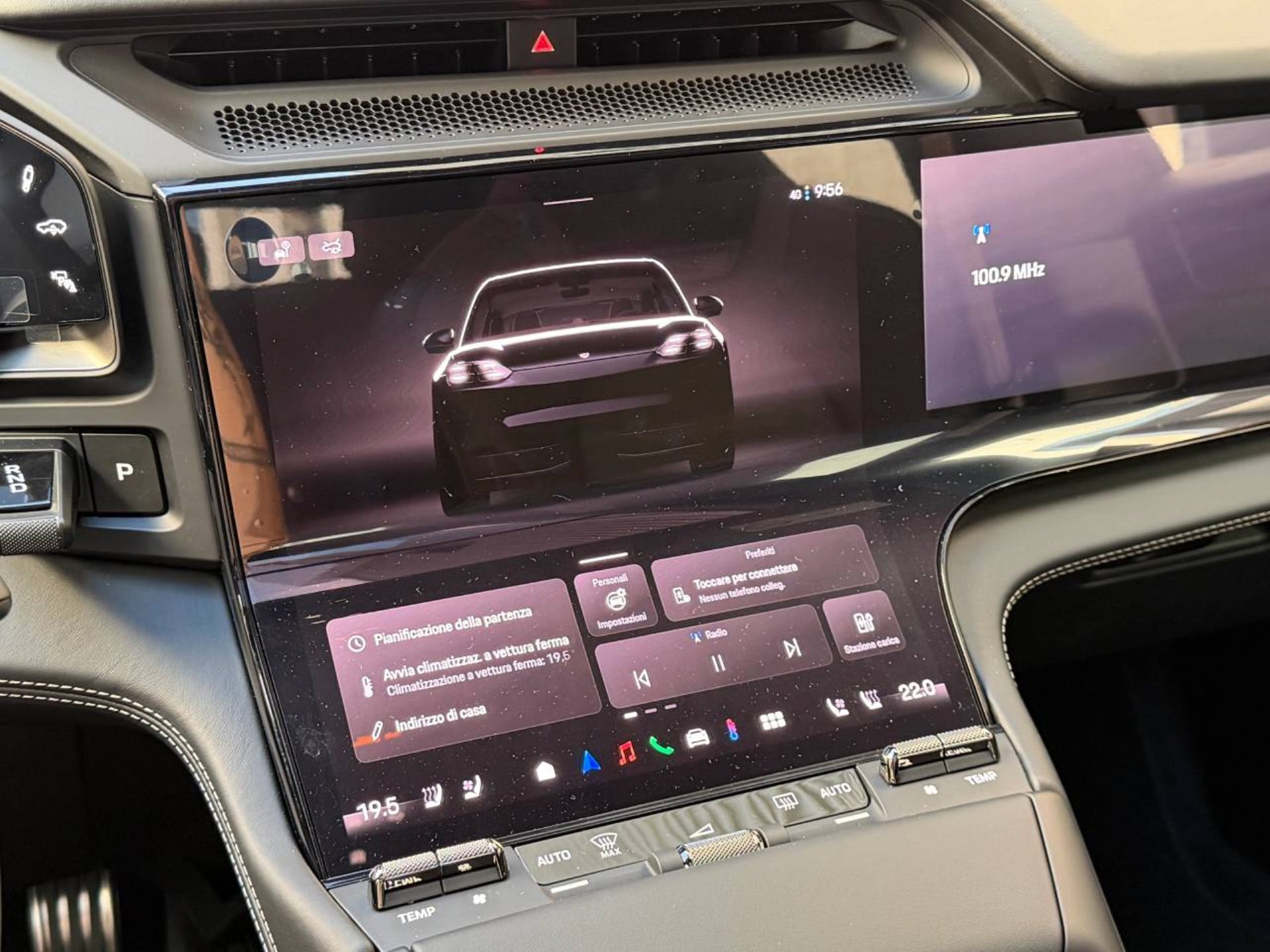 PORSCHE Cayenne Turbo Electric-image-23