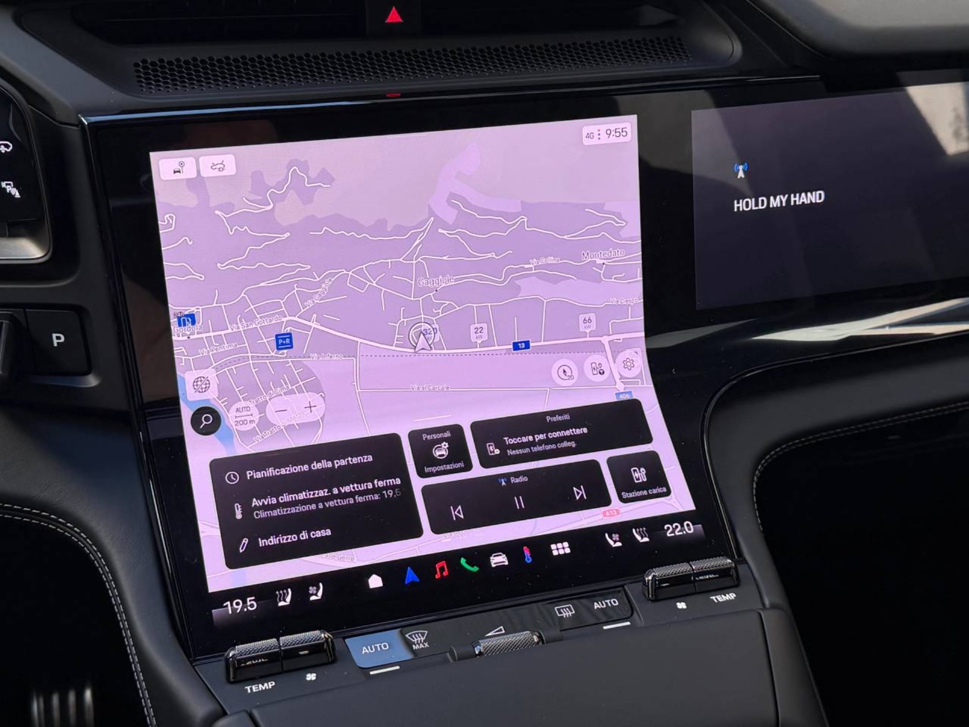 PORSCHE Cayenne Turbo Electric-image-24