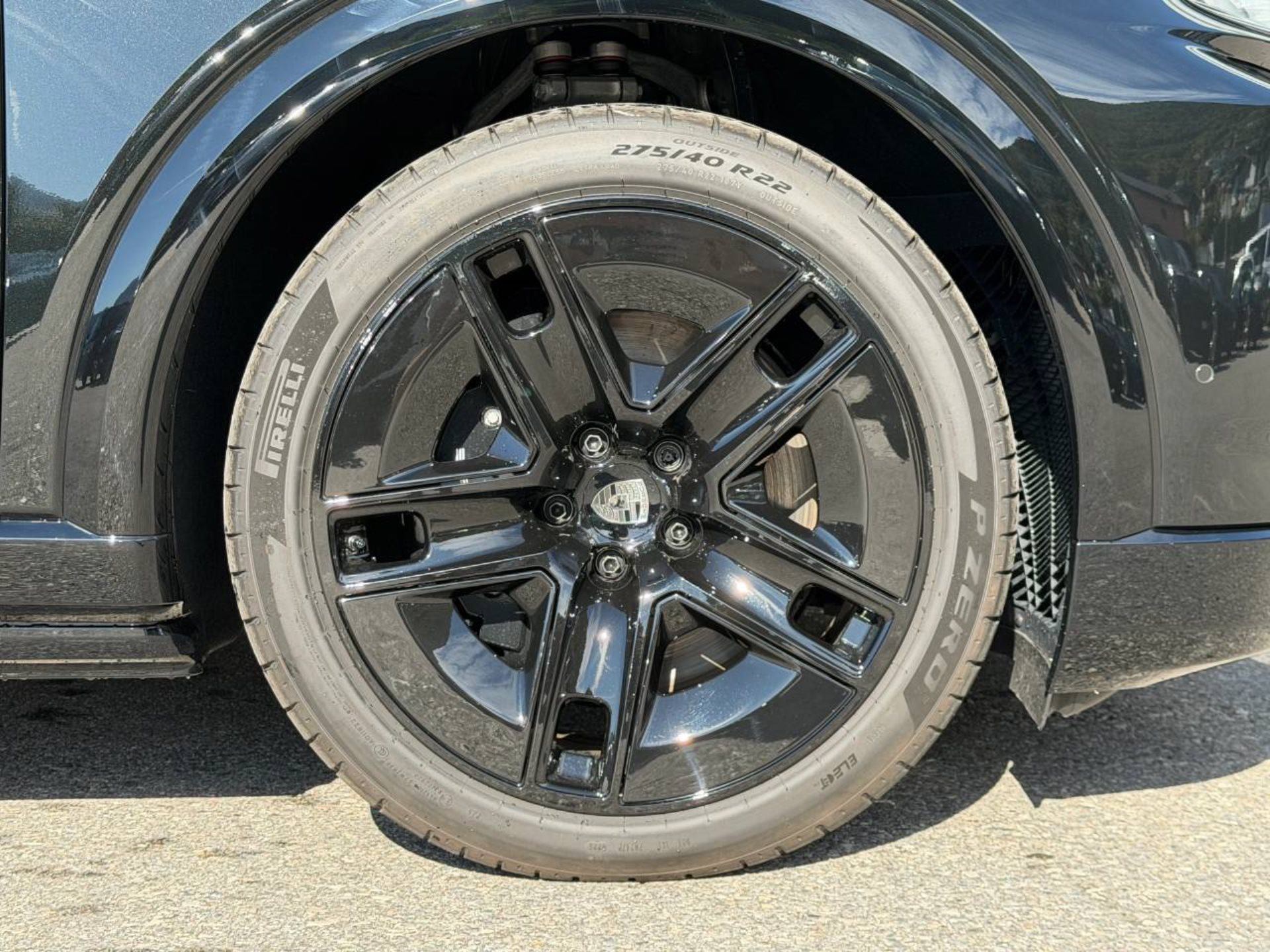 PORSCHE Cayenne Turbo Electric-image-10