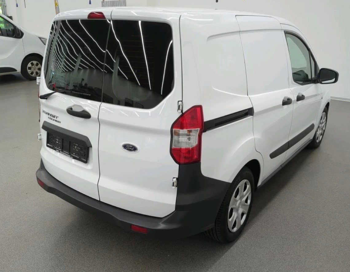 FORD Transit Courier Van 1.5 TDCi Trend ** Ab MFK und Service bei Ford ** Erstbesitz ** Klimaanlage **-image-1
