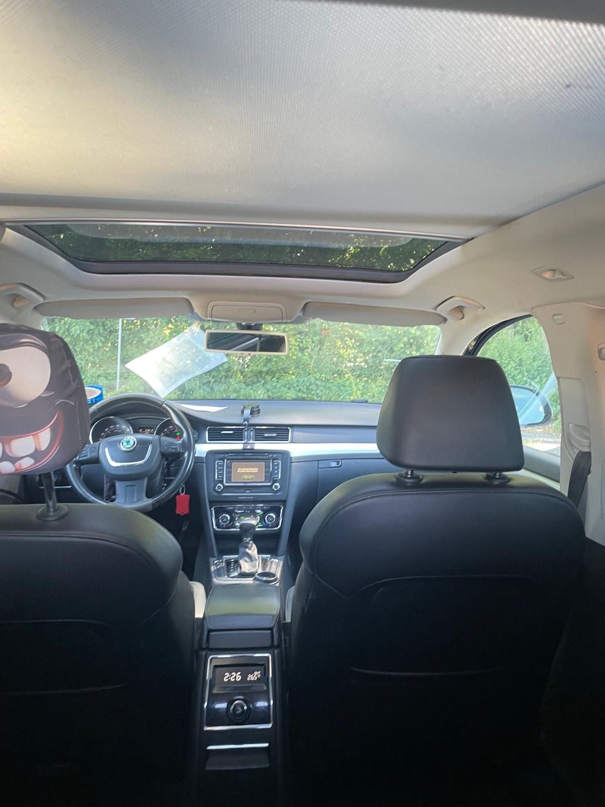 SKODA Superb Combi 2.0 TDi Ambition DSG-image-12