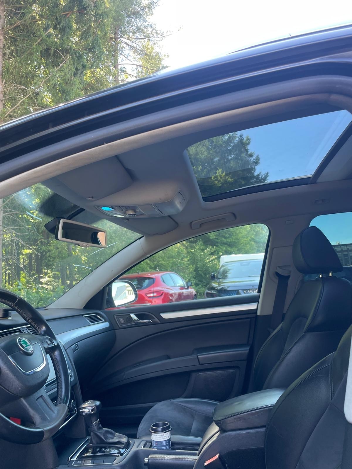 SKODA Superb Combi 2.0 TDi Ambition DSG-image-6