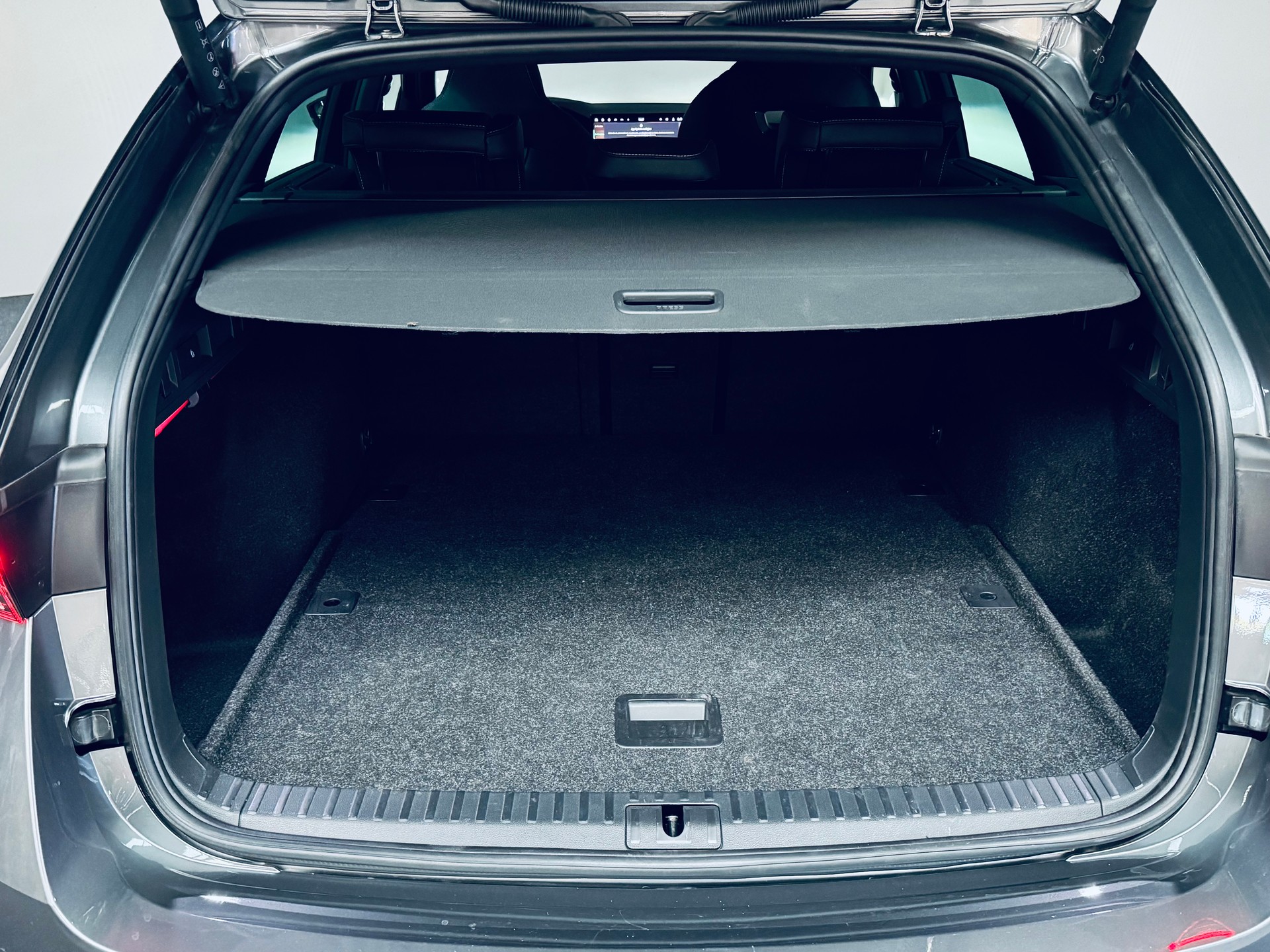SKODA Octavia Combi 1.5 TSI mHEV DSG Sport Line-image-10