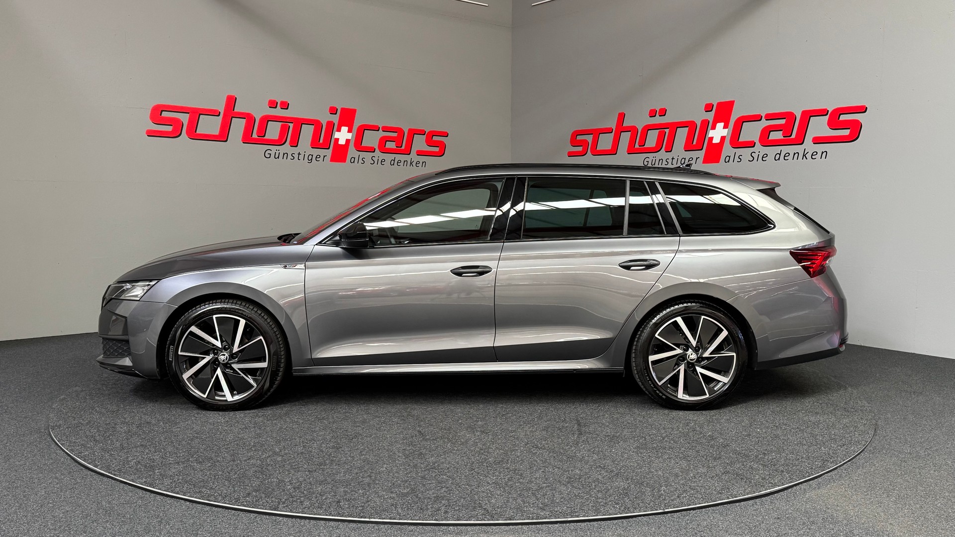 SKODA Octavia Combi 1.5 TSI mHEV DSG Sport Line-image-2