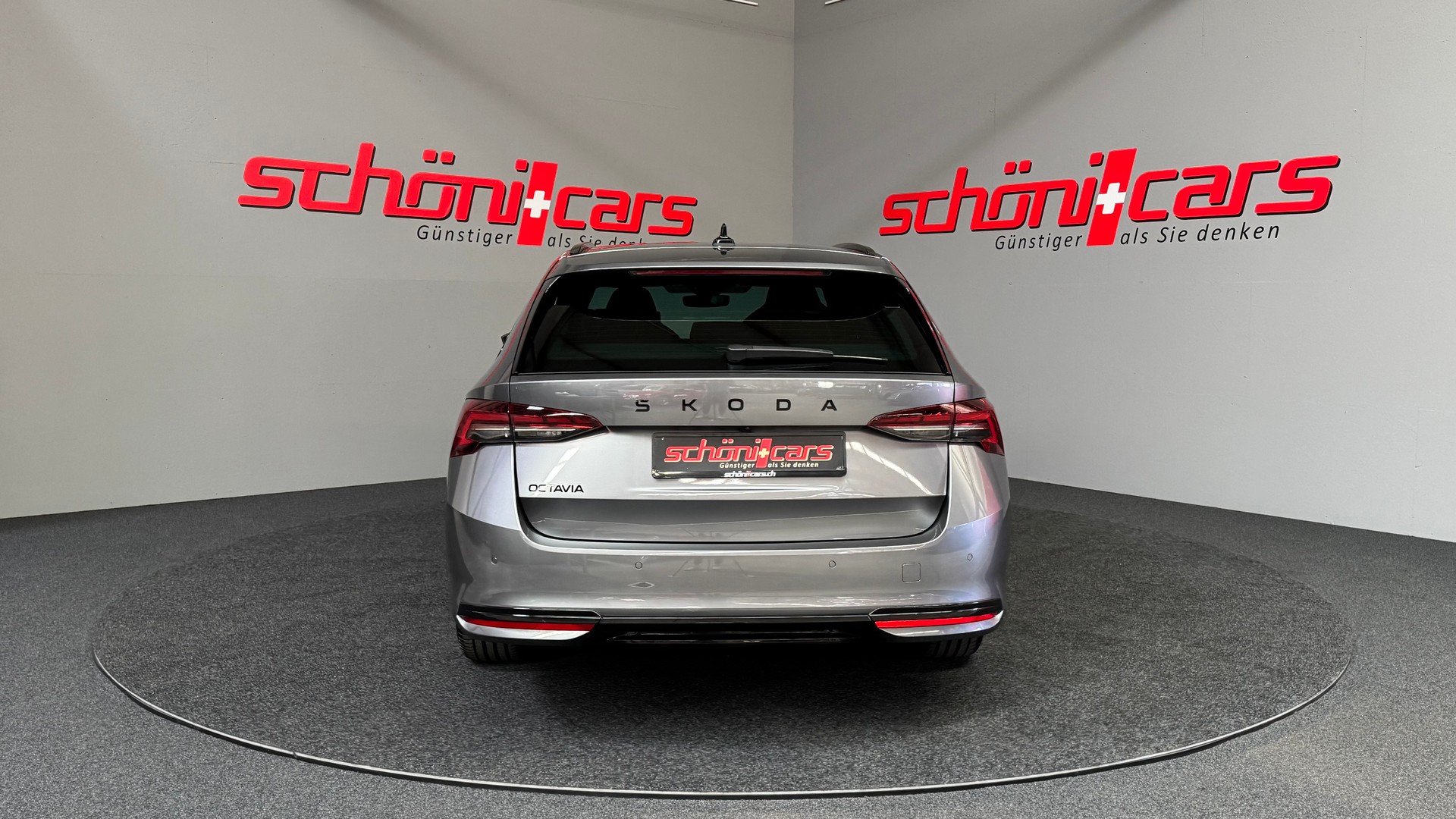 SKODA Octavia Combi 1.5 TSI mHEV DSG Sport Line-image-4