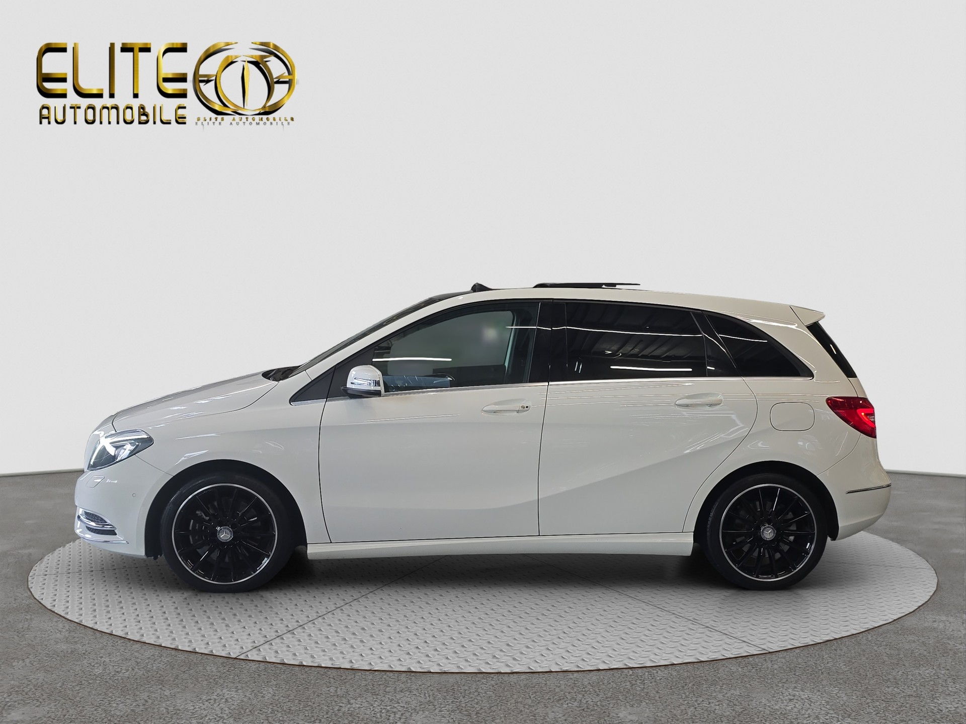 MERCEDES-BENZ B 220 4Matic 7G-DCT-image-4