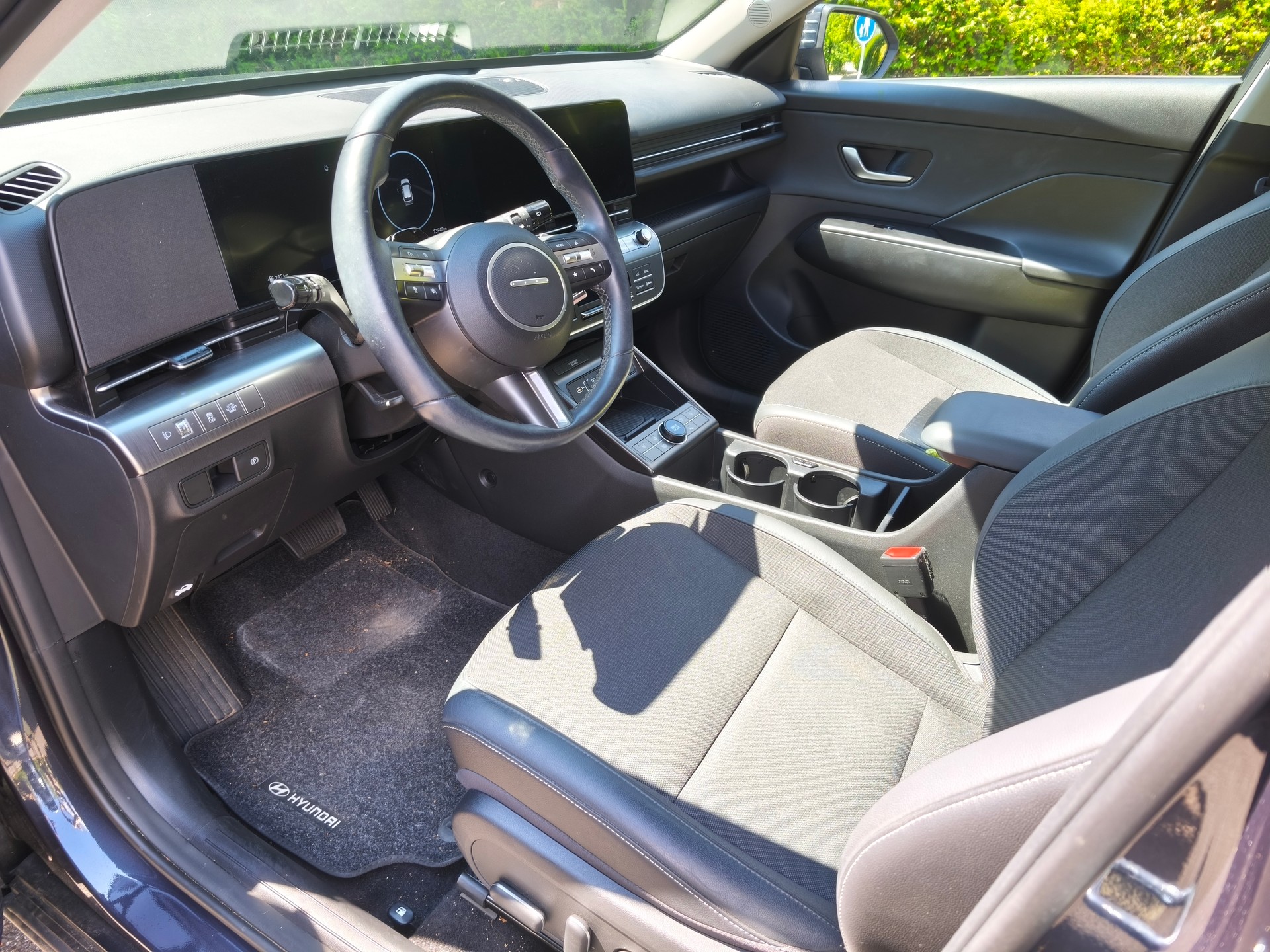 HYUNDAI KONA-image-2