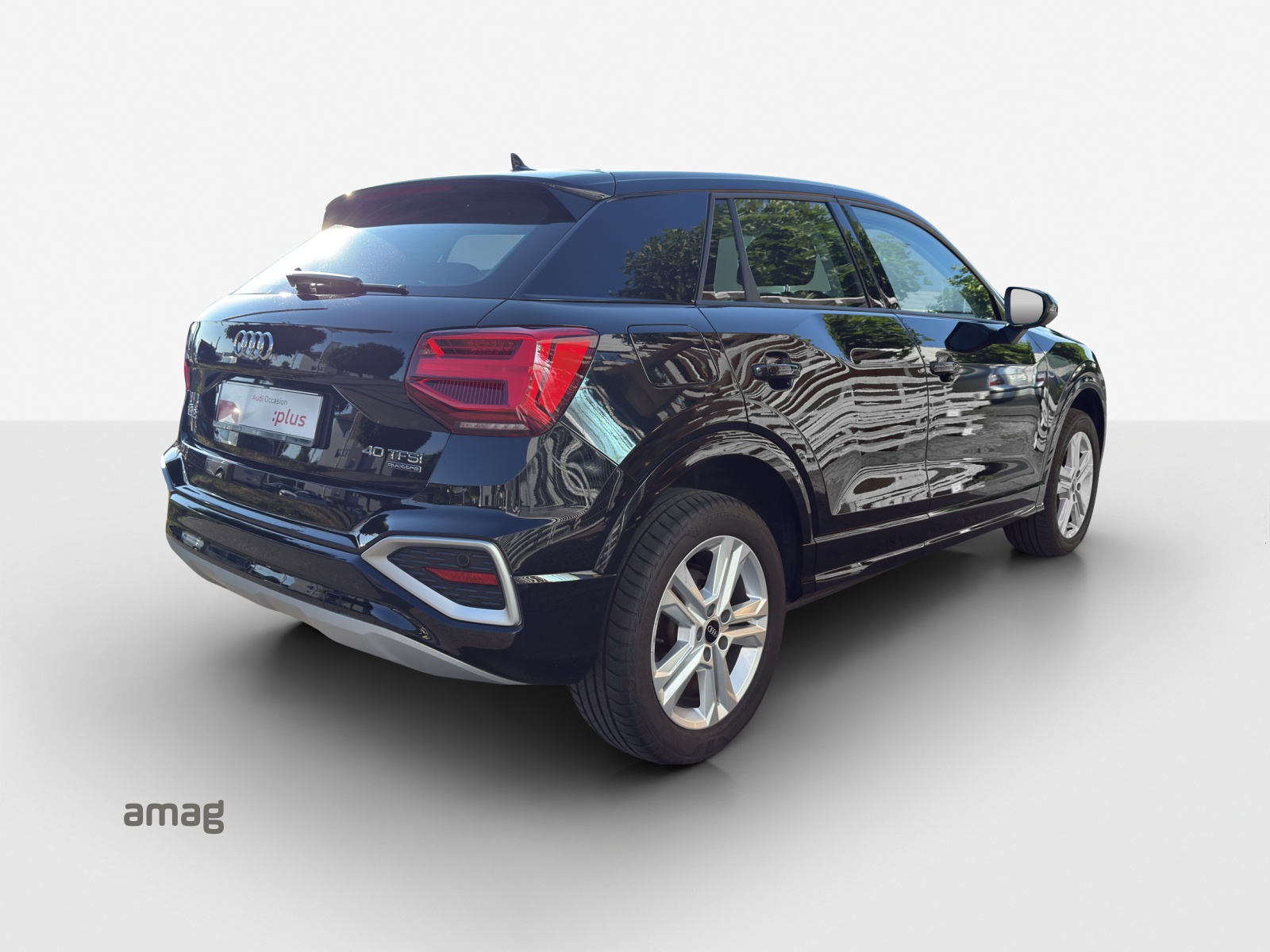 AUDI Q2 40 TFSI advanced quattro S-tronic-image-2