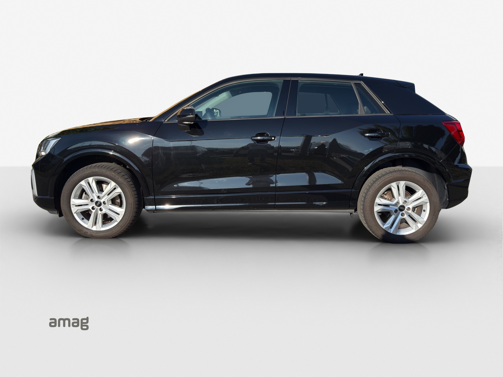 AUDI Q2 40 TFSI advanced quattro S-tronic-image-5