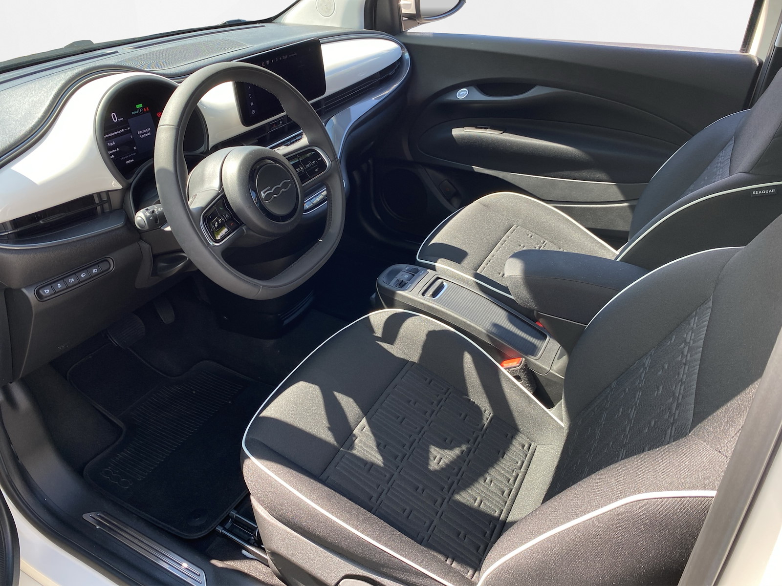 FIAT 500 Cabrio Swiss Edition-image-8