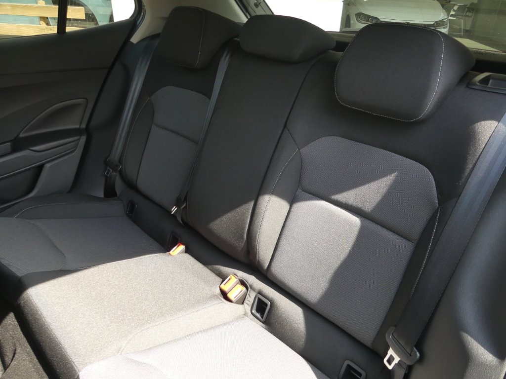 SKODA Fabia 1.0 TSI Selection-image-11