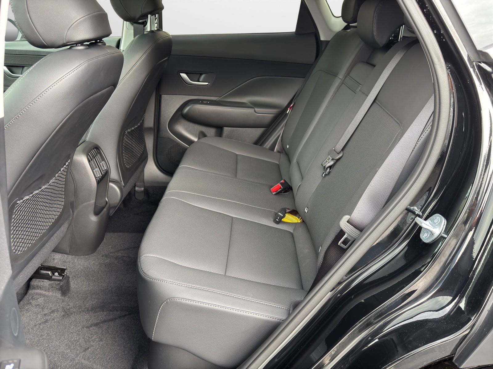 HYUNDAI Kona 1.6 GDi Hybrid Vertex Swiss Edition MY27-image-7