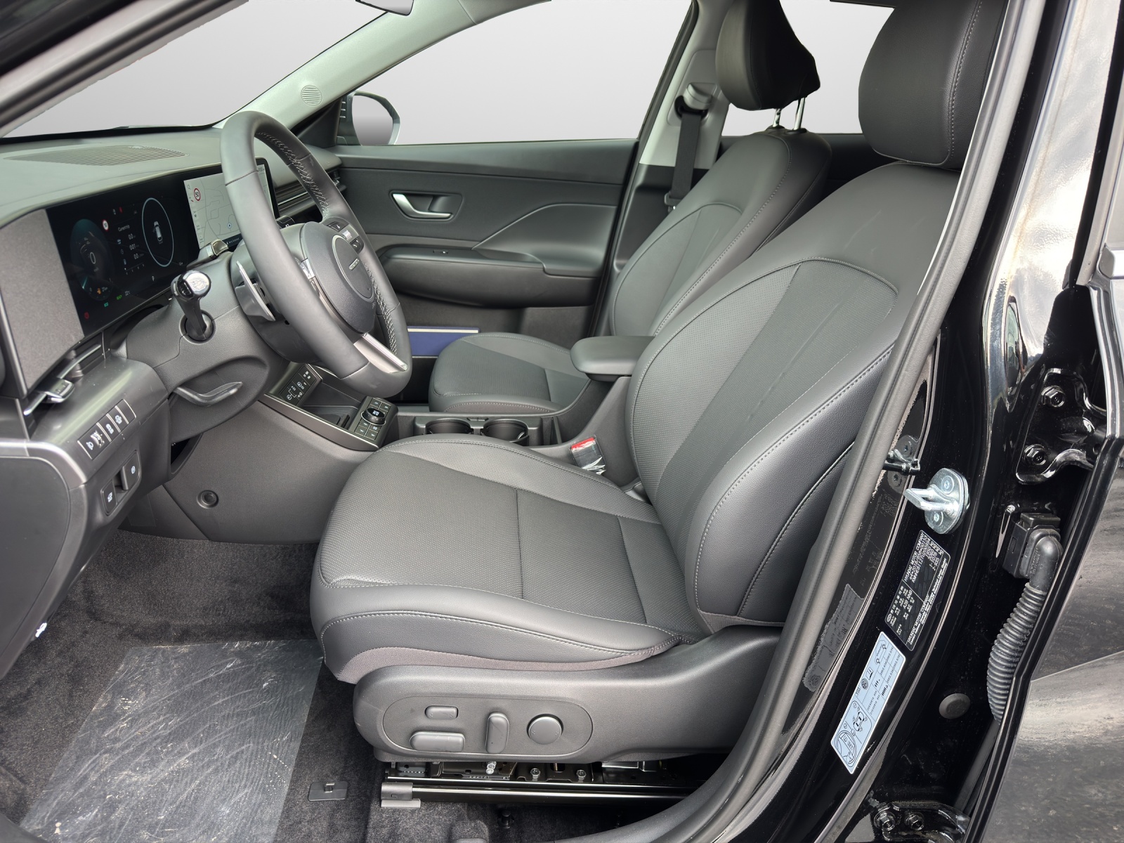 HYUNDAI Kona 1.6 GDi Hybrid Vertex Swiss Edition MY27-image-4