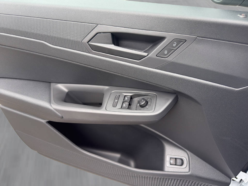 FORD Grand Transit Connect FlexCab 1.5 EcoBoost 150 Trend PHEV-image-11
