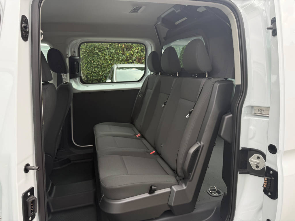 FORD Grand Transit Connect FlexCab 1.5 EcoBoost 150 Trend PHEV-image-10