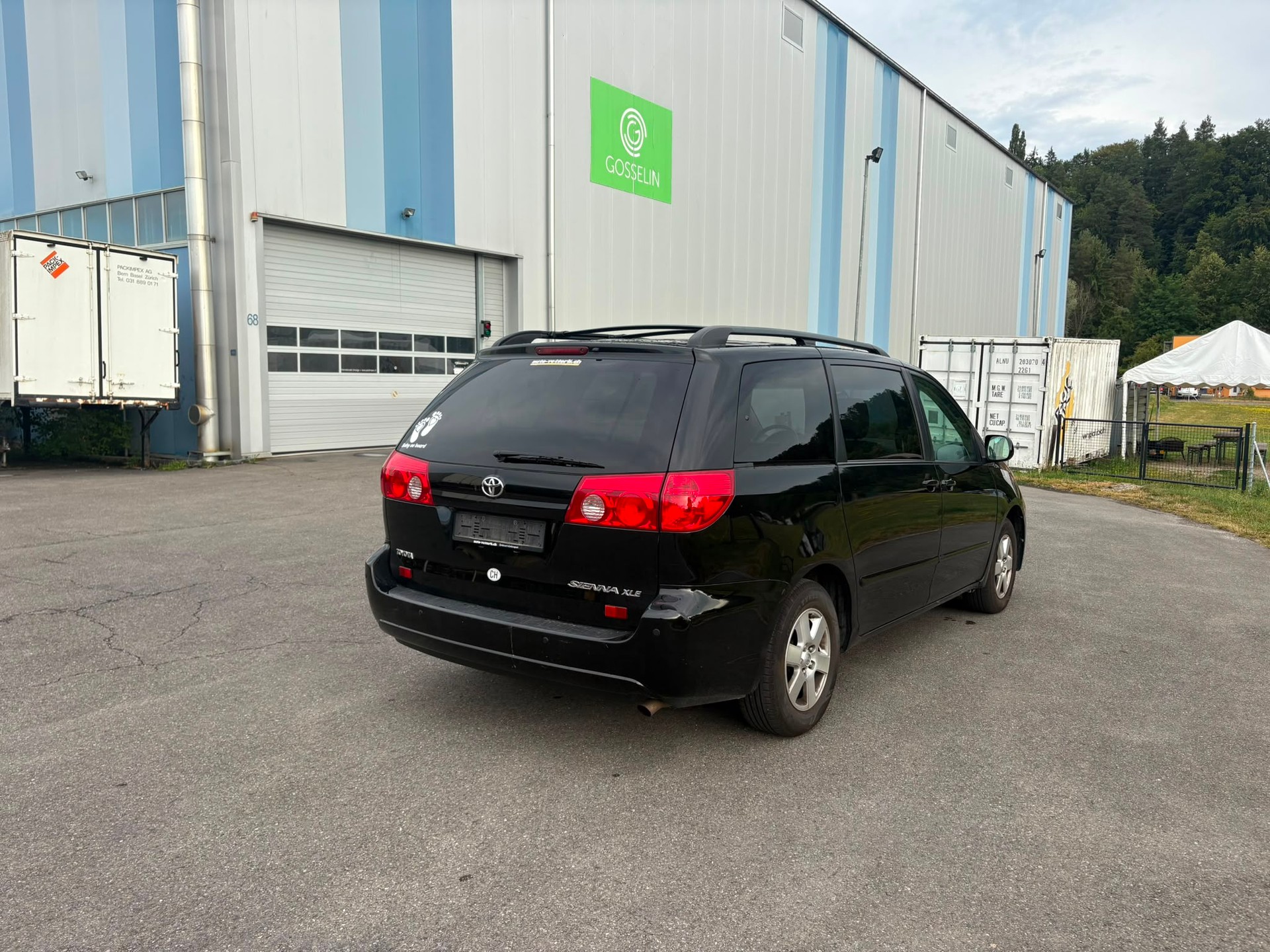 TOYOTA XLEFWD-image-9