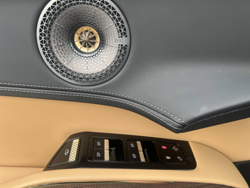 LOTUS Eletre S-image-12
