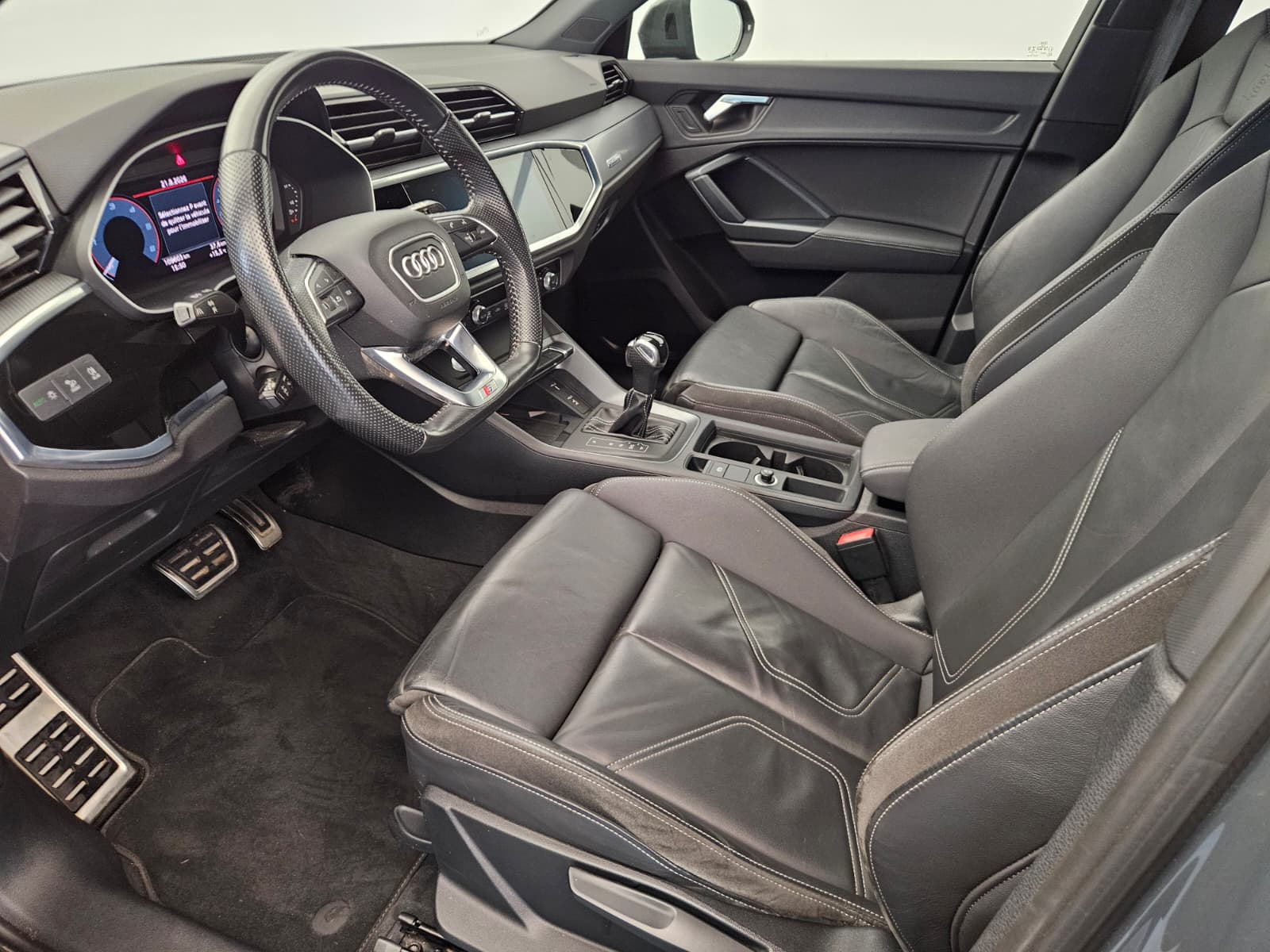 AUDI Q3 35 TDI advanced quattro-image-10