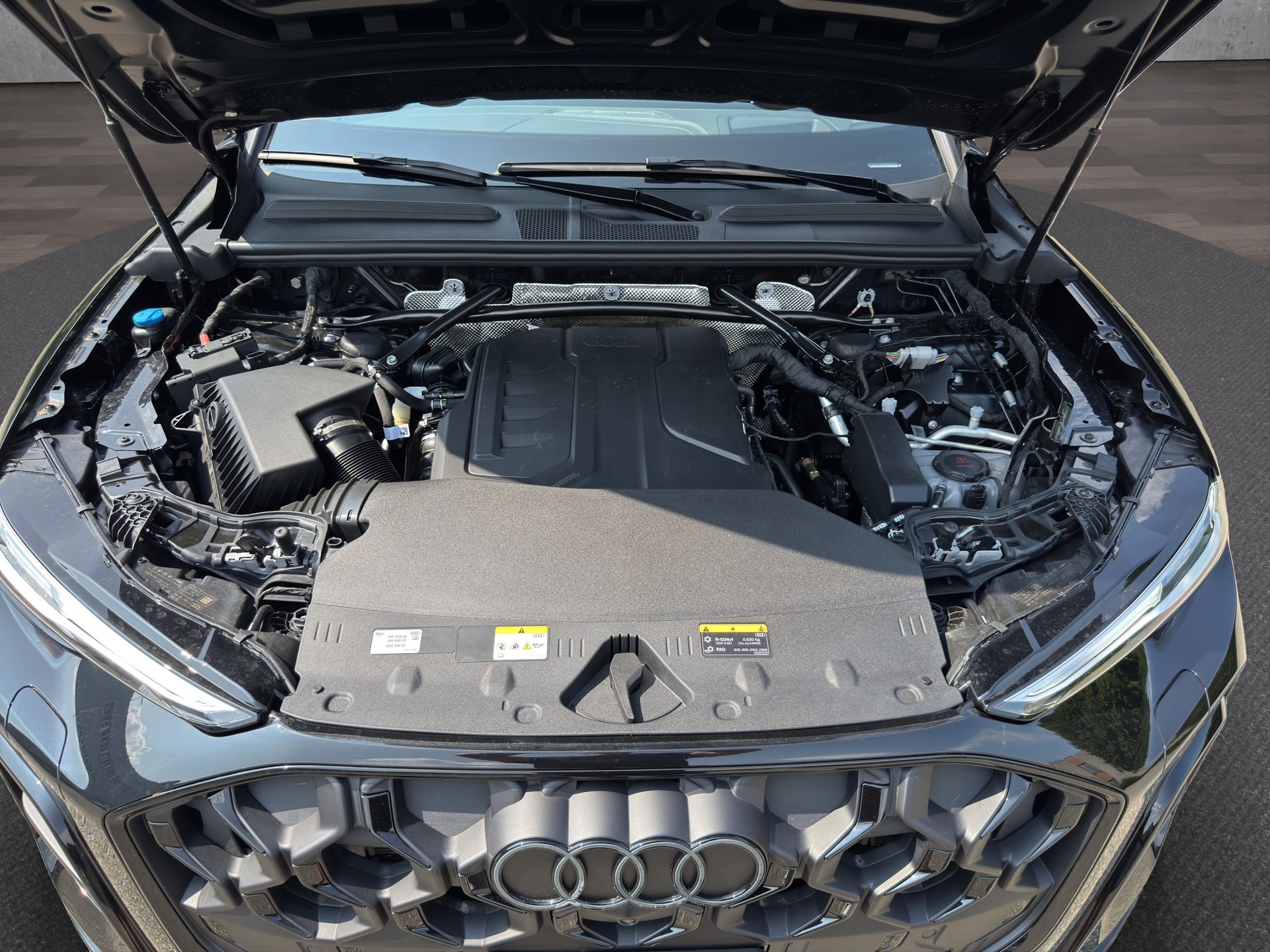 AUDI Q5 TFSI quatto 150 kW S-tronic-image-14