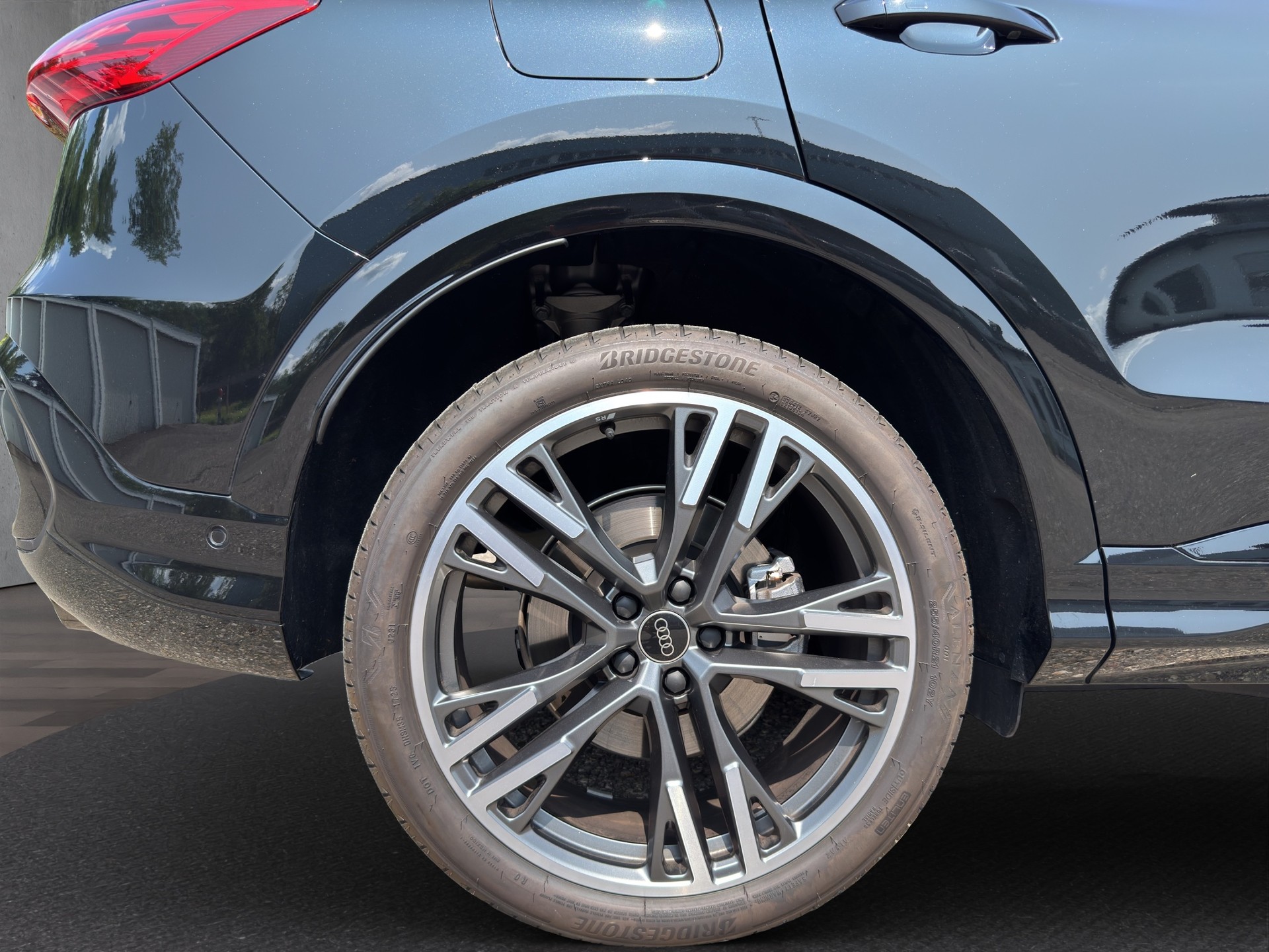 AUDI Q5 TFSI quatto 150 kW S-tronic-image-18