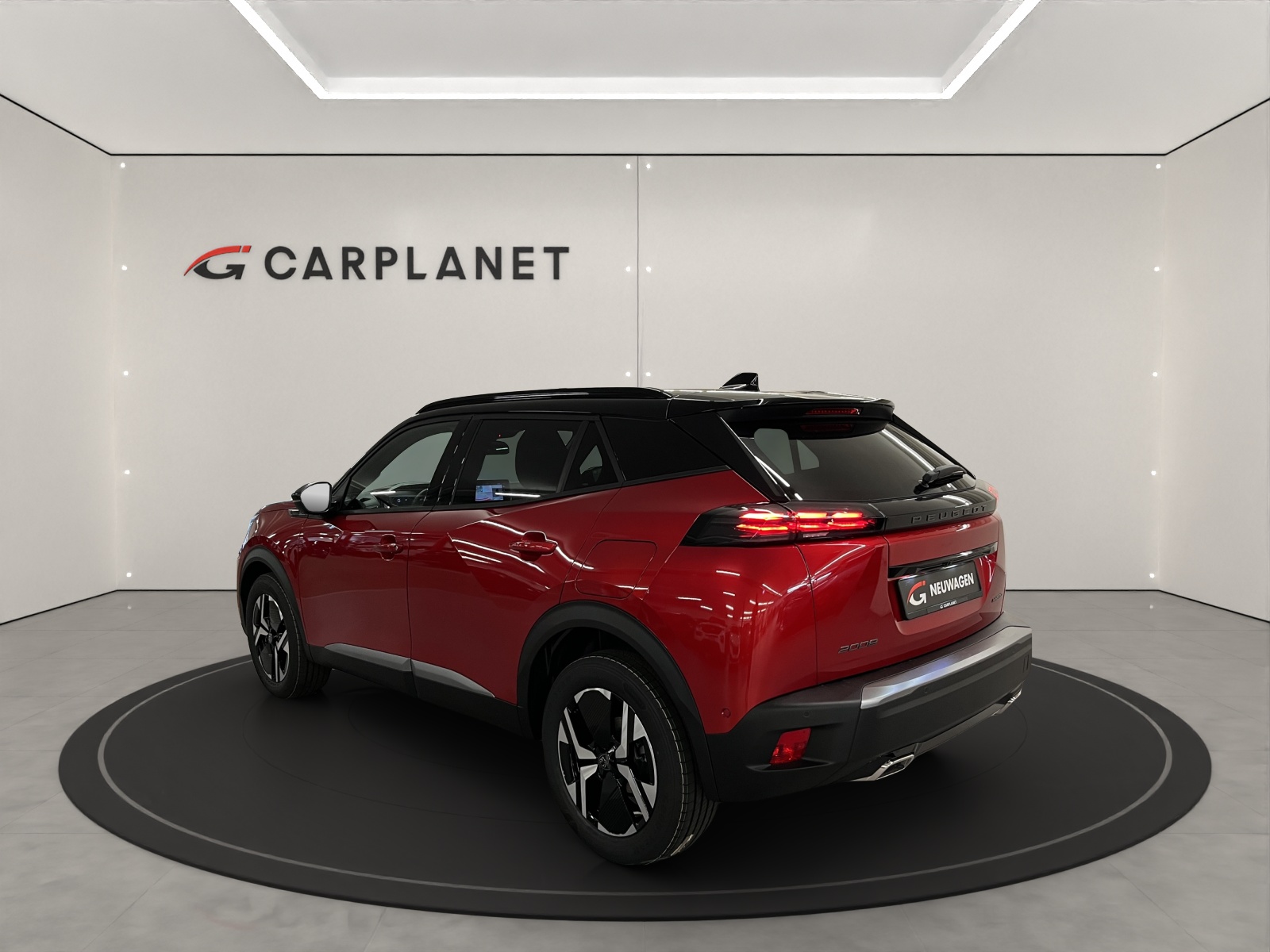 PEUGEOT 2008 1.2 Hybrid 145 GT-image-3