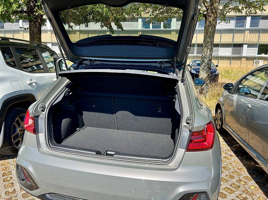 AUDI A1-image-0