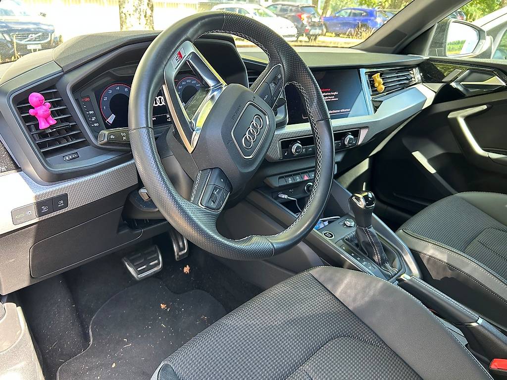 AUDI A1-image-1