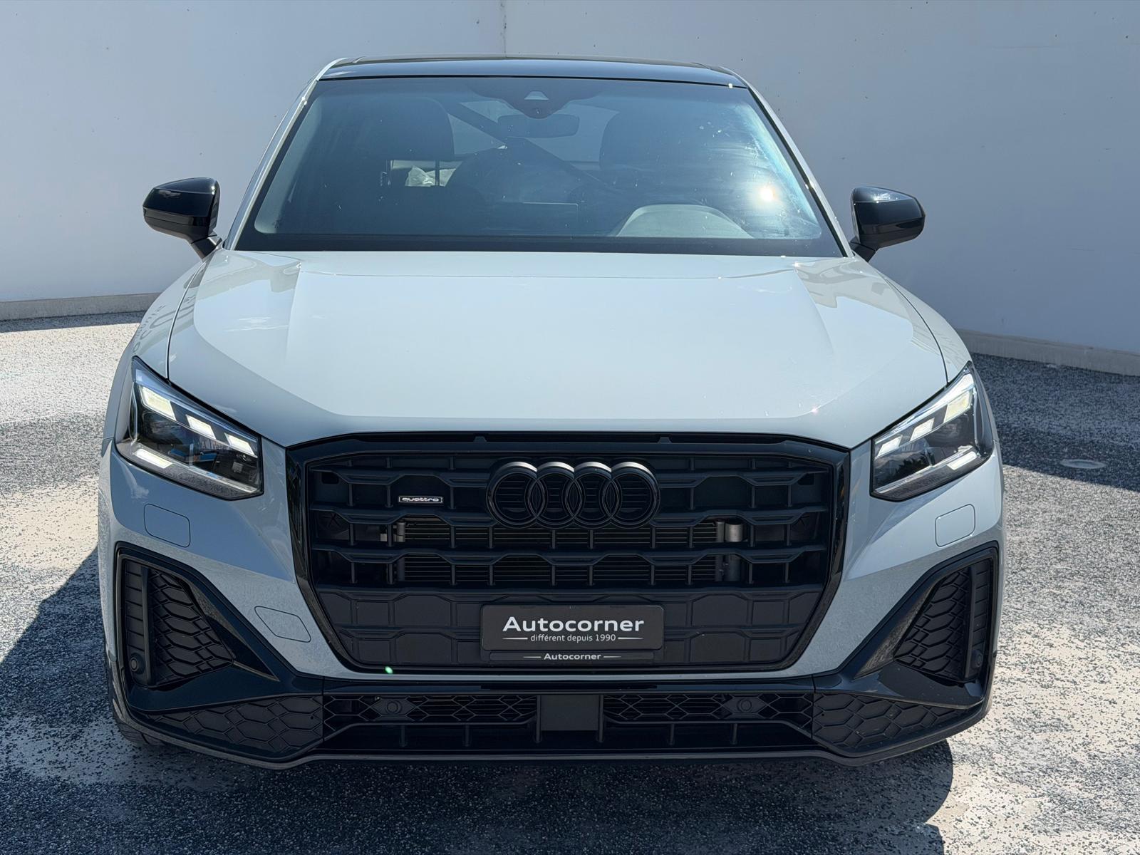 AUDI Q2 40 TFSI S line Attraction quattro S-tronic-showroom-element-1