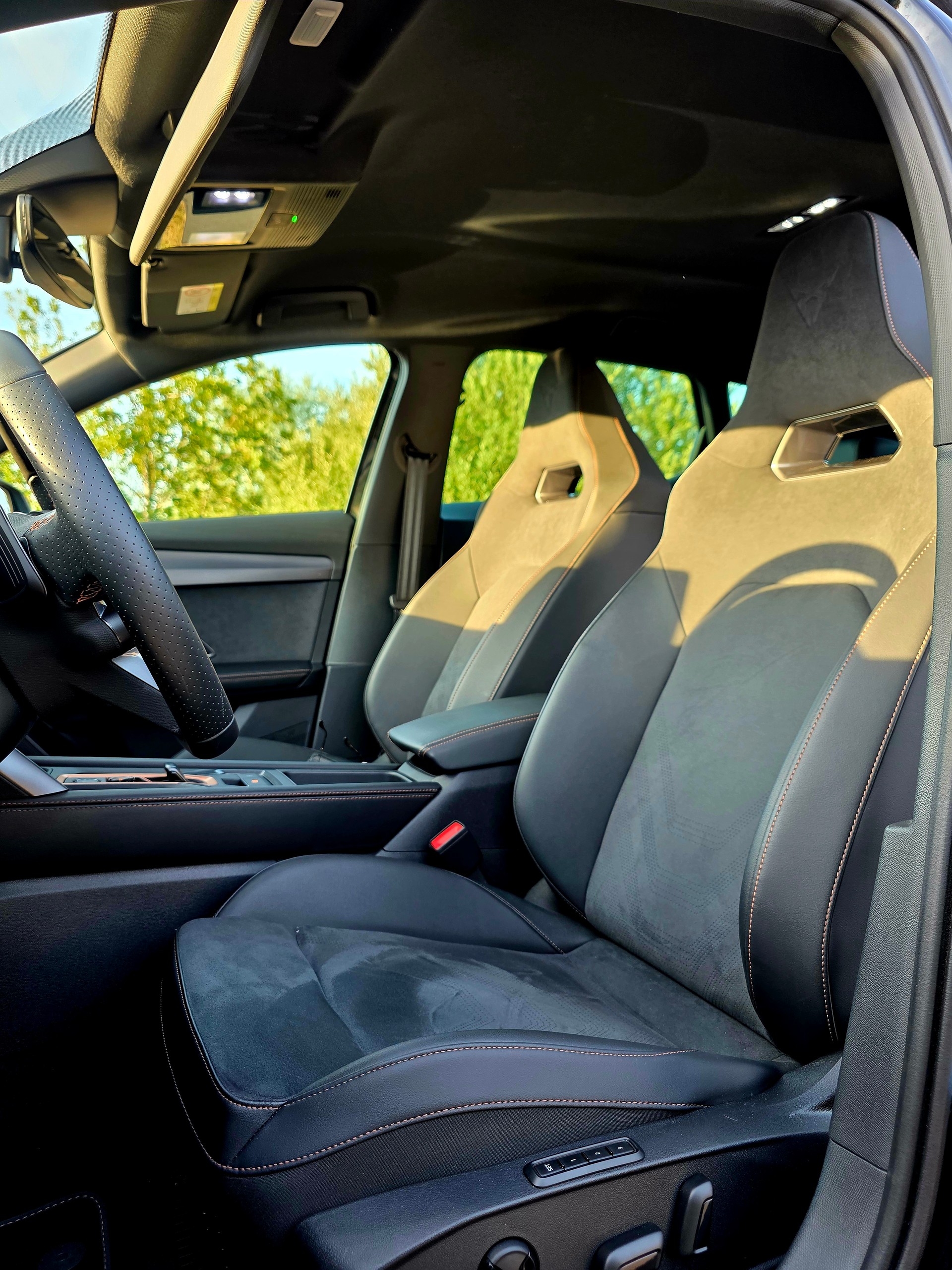 CUPRA 1.5 eHybrid VZ DSG-image-12