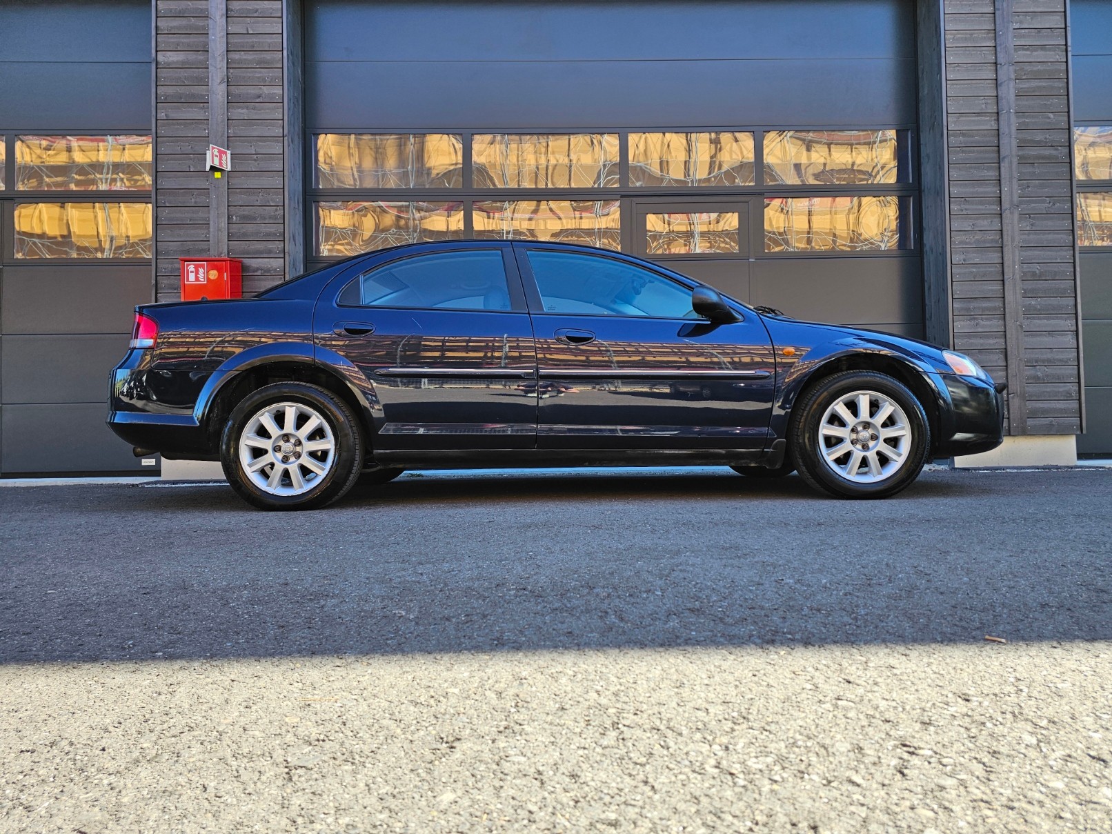 CHRYSLER Sebring 2.7 V6 Limited (LX)-image-2