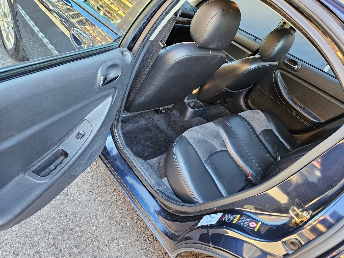 CHRYSLER Sebring 2.7 V6 Limited (LX)-image-10