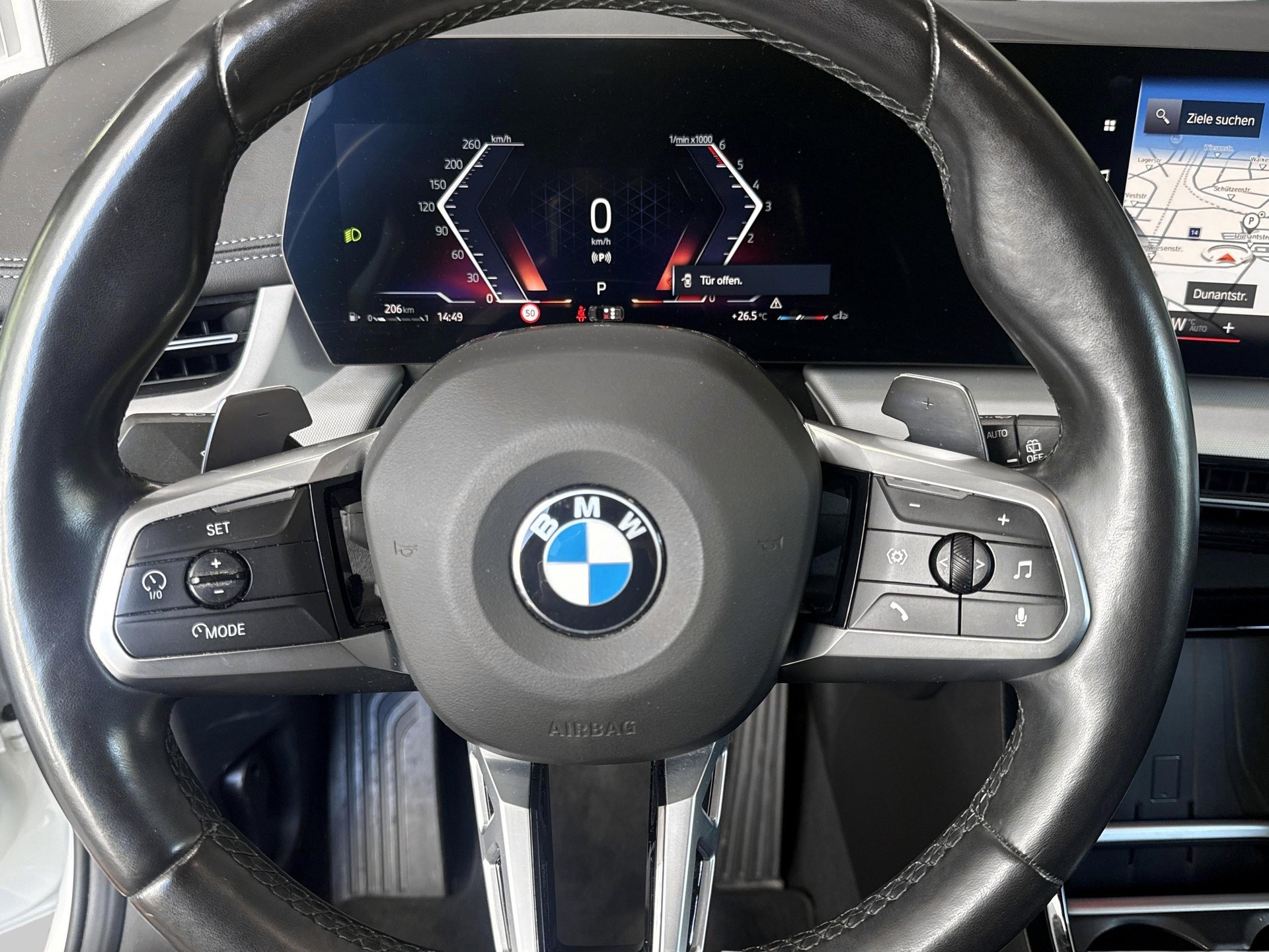 BMW 218d Active Tourer-image-10