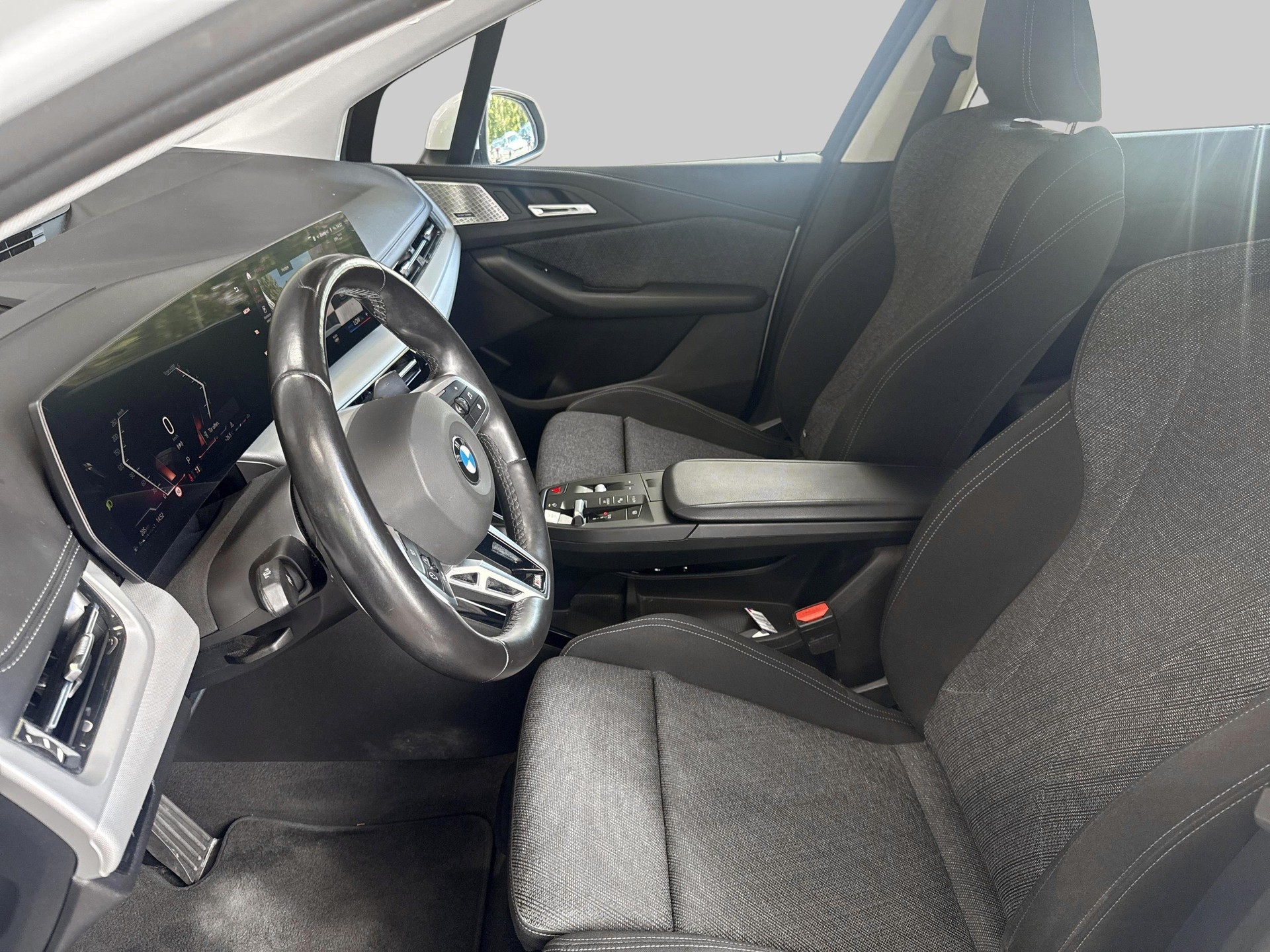 BMW 218d Active Tourer-image-7