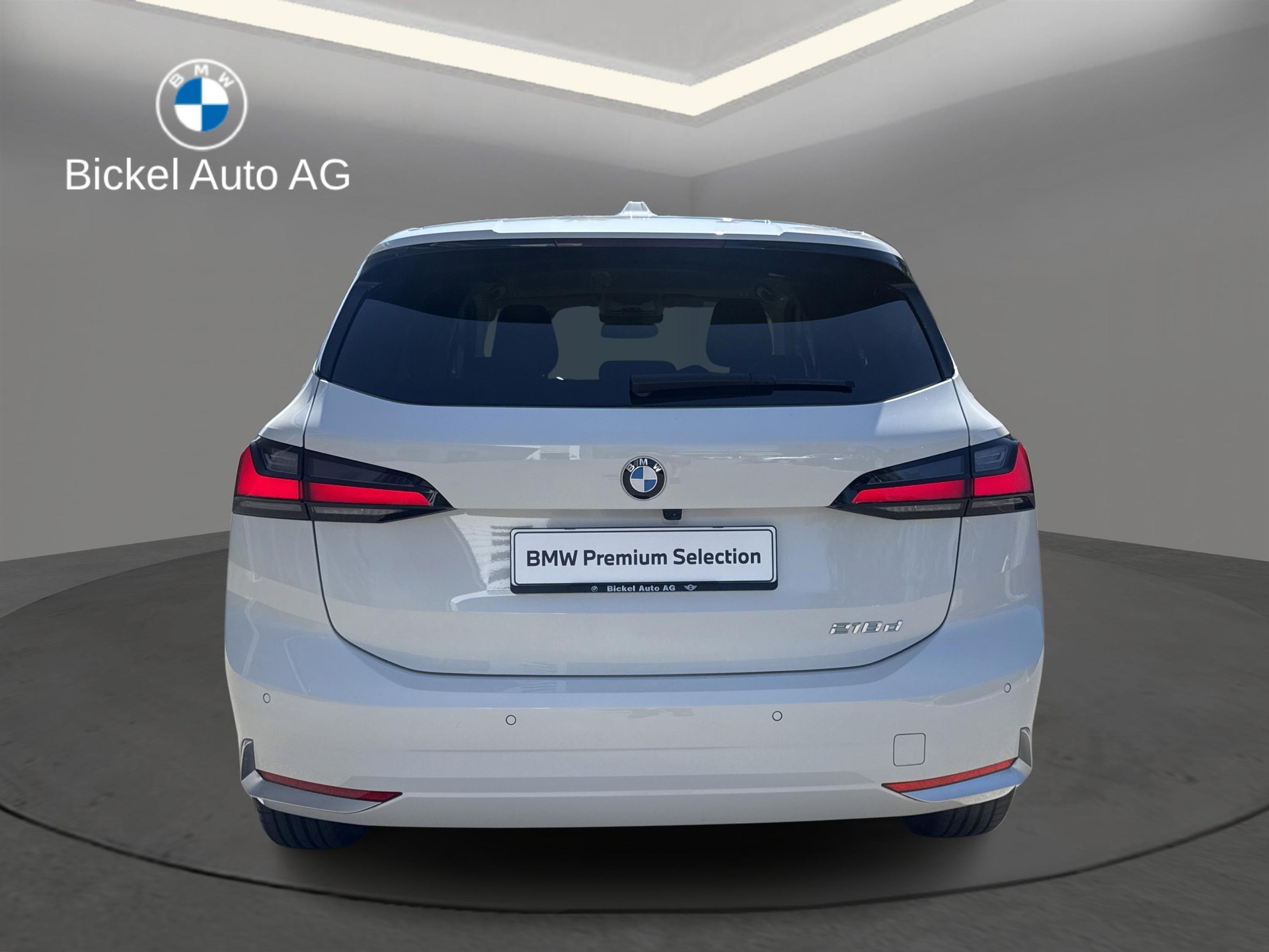 BMW 218d Active Tourer-image-5