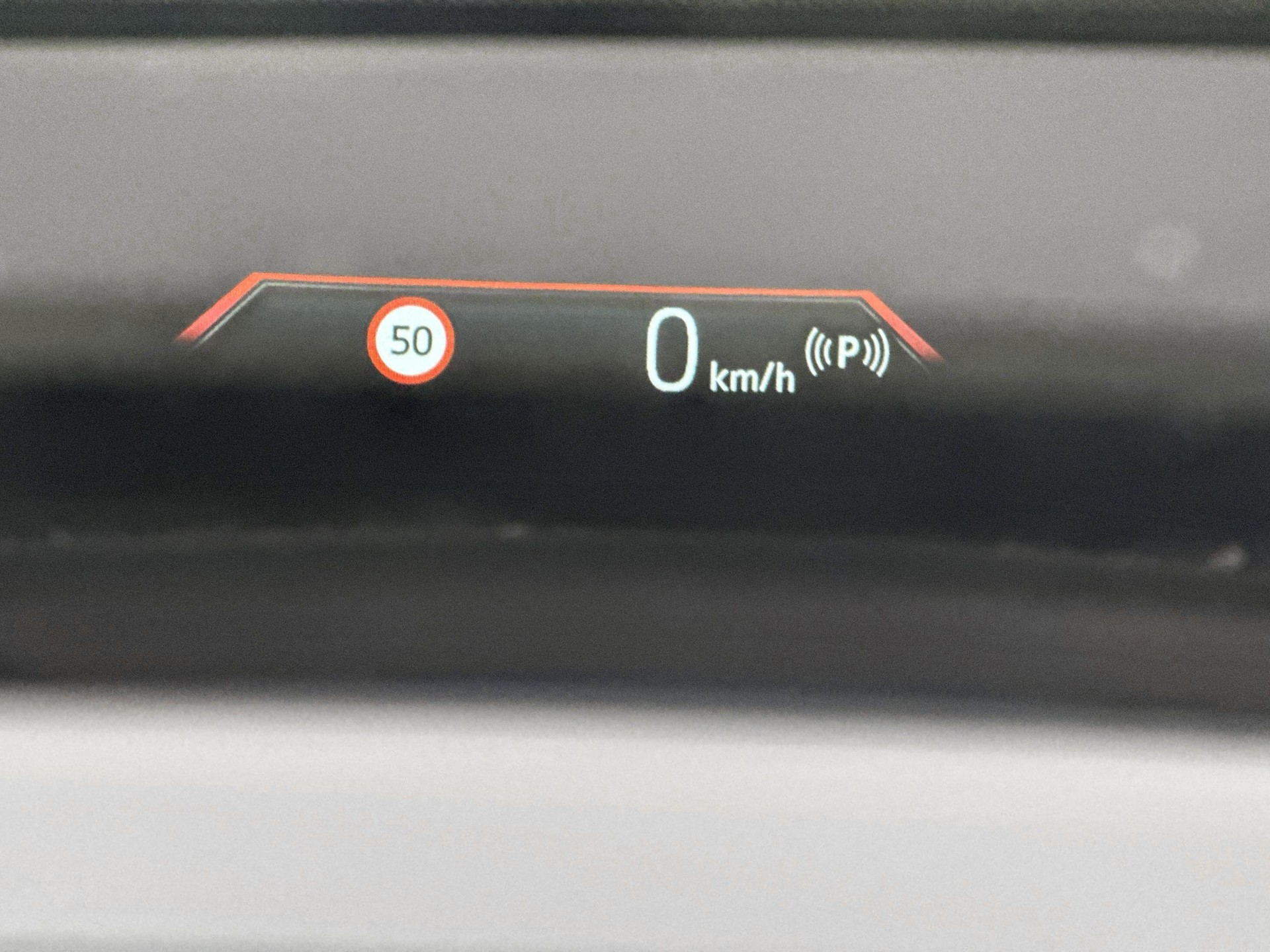 BMW 218d Active Tourer-image-15