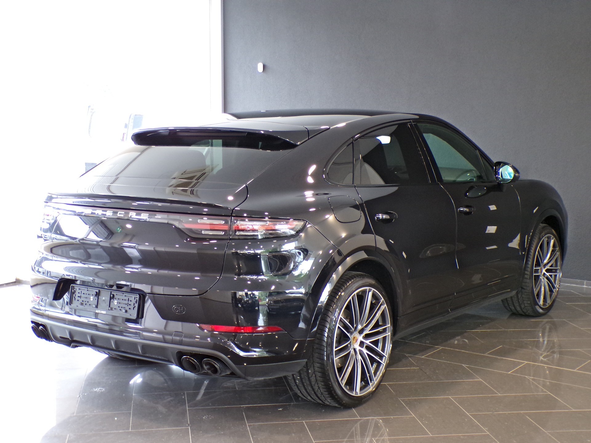 PORSCHE Cayenne Coupé-image-10