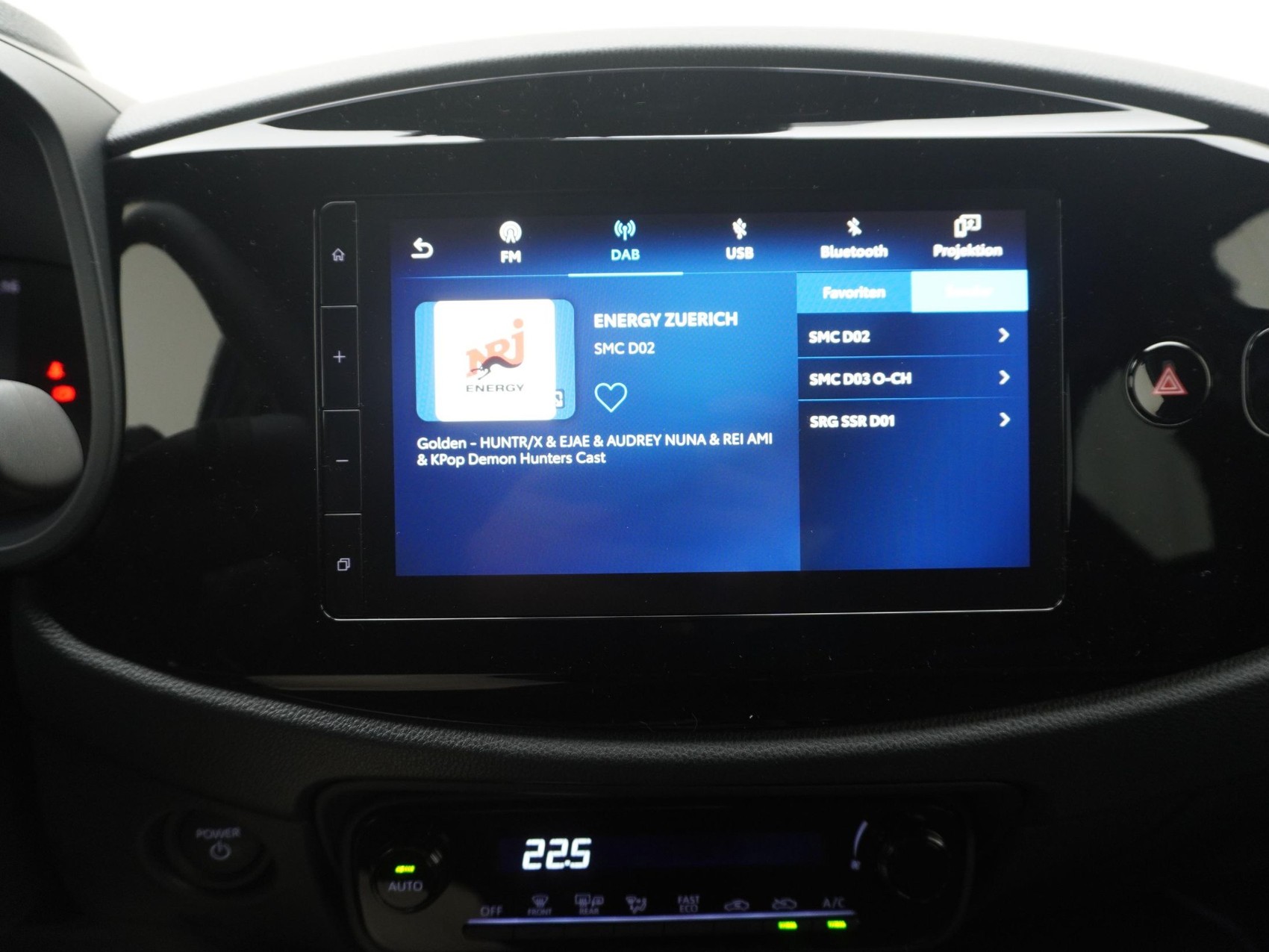 TOYOTA Aygo X 1.5 VVT-i HSD Trend-image-17
