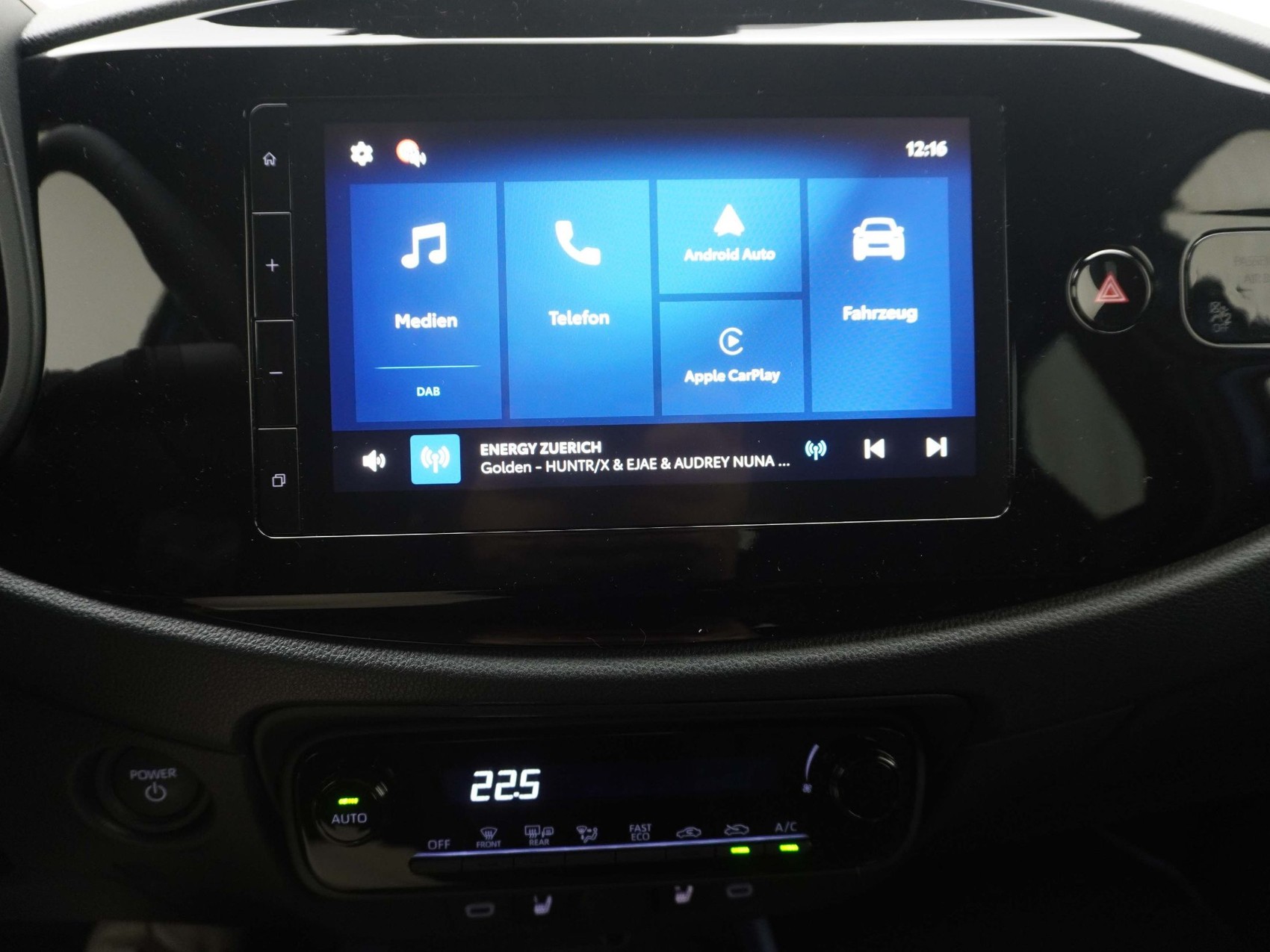 TOYOTA Aygo X 1.5 VVT-i HSD Trend-image-10