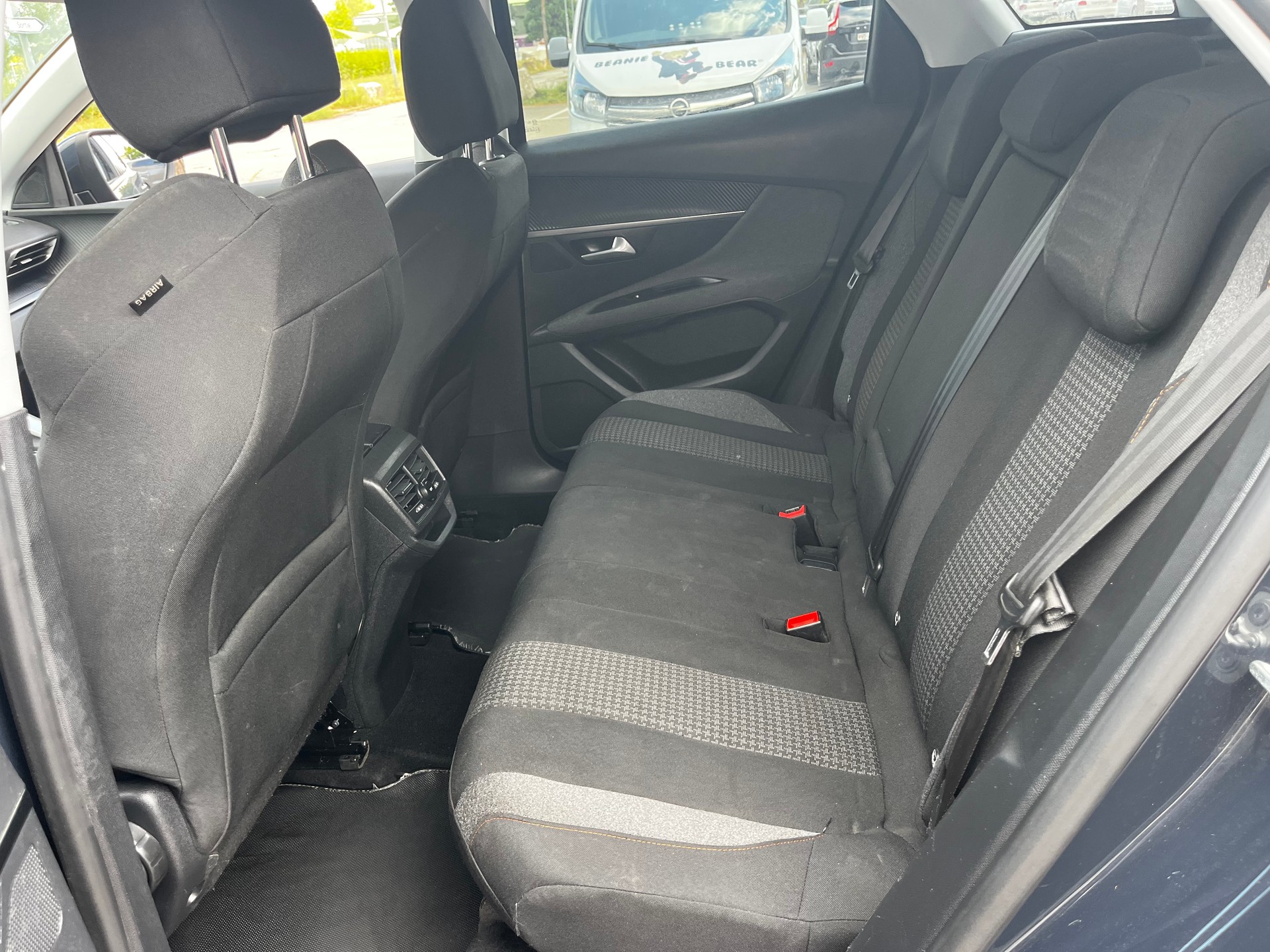 PEUGEOT 3008 1.2 PureTech GT Line EAT-image-12