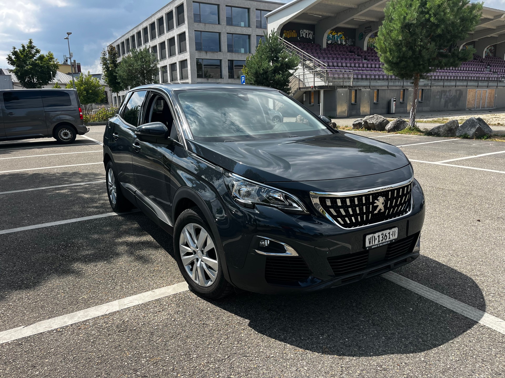 PEUGEOT 3008 1.2 PureTech GT Line EAT-image-0