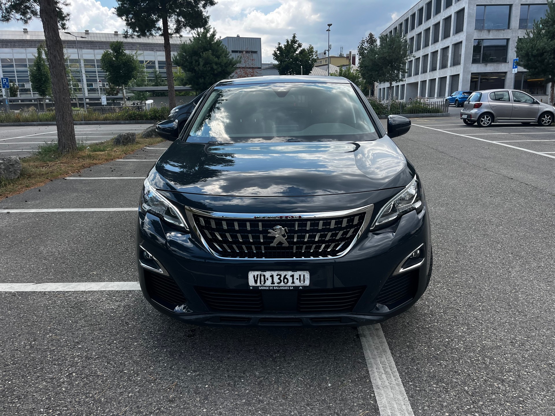 PEUGEOT 3008 1.2 PureTech GT Line EAT-image-8
