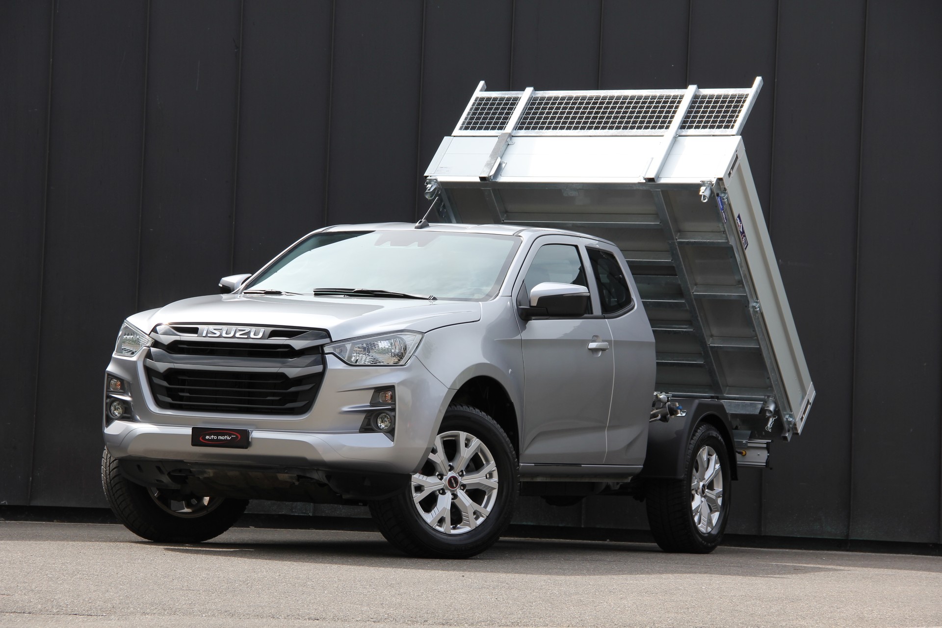 ISUZU D-MAX 1.9 SpaceCab N60B 4x4 **KIPPER-3-SEITEN** ANHÄNGERKUP.-3500Kg **5-JAHRE-WERKSGARANTIE** **AUTOMAT** *EDELSTAHL-BODEN*-image-0