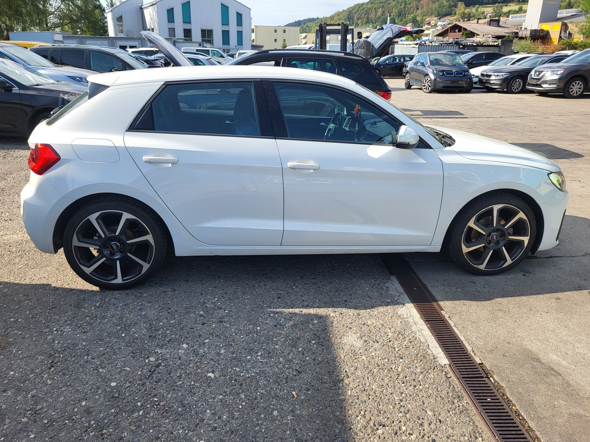 AUDI A1 Sportback 30 TFSI S Line S-tronic-image-2