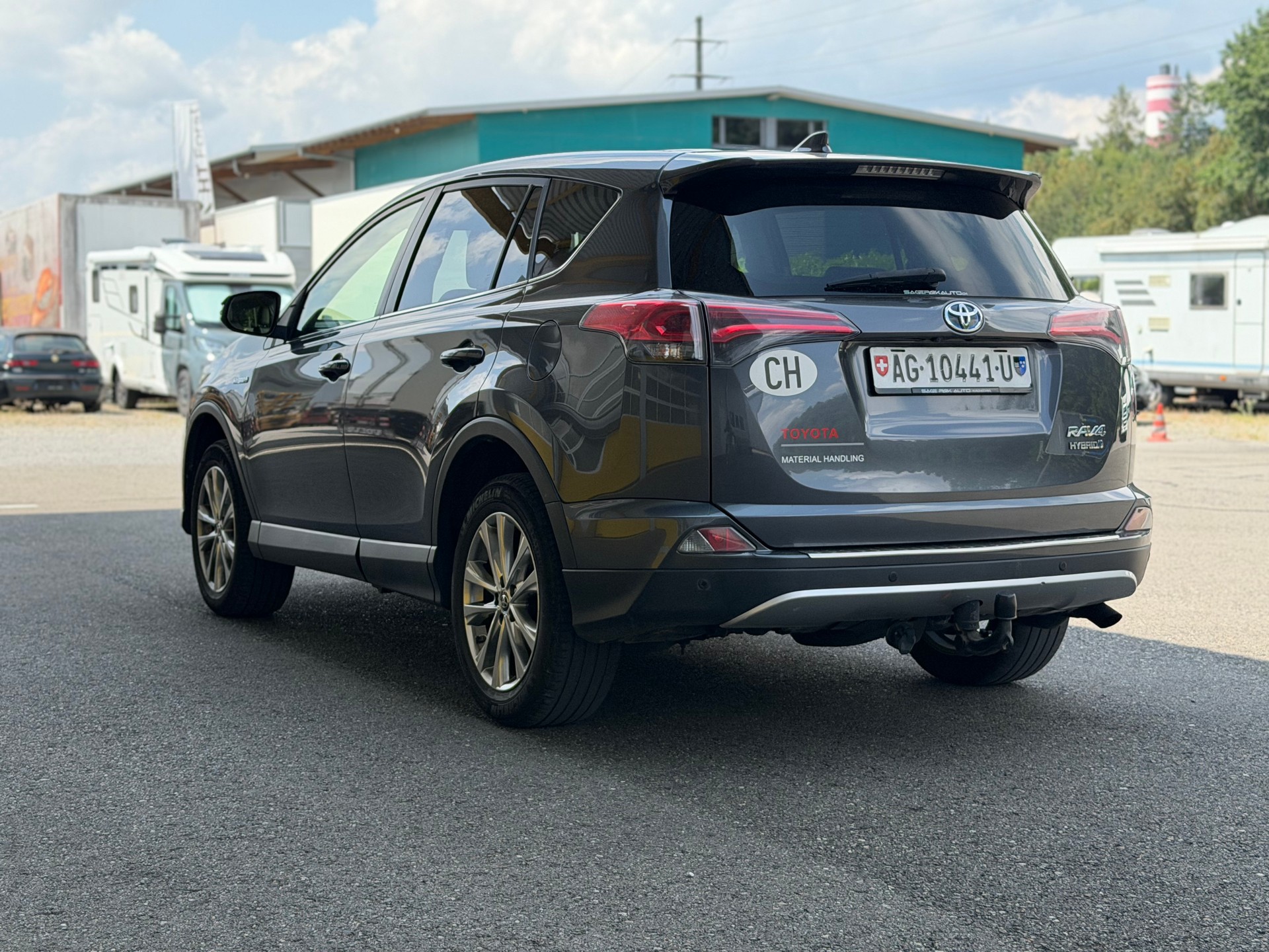 TOYOTA RAV-4 2.5 HSD Sol Premium e-CVT-image-3