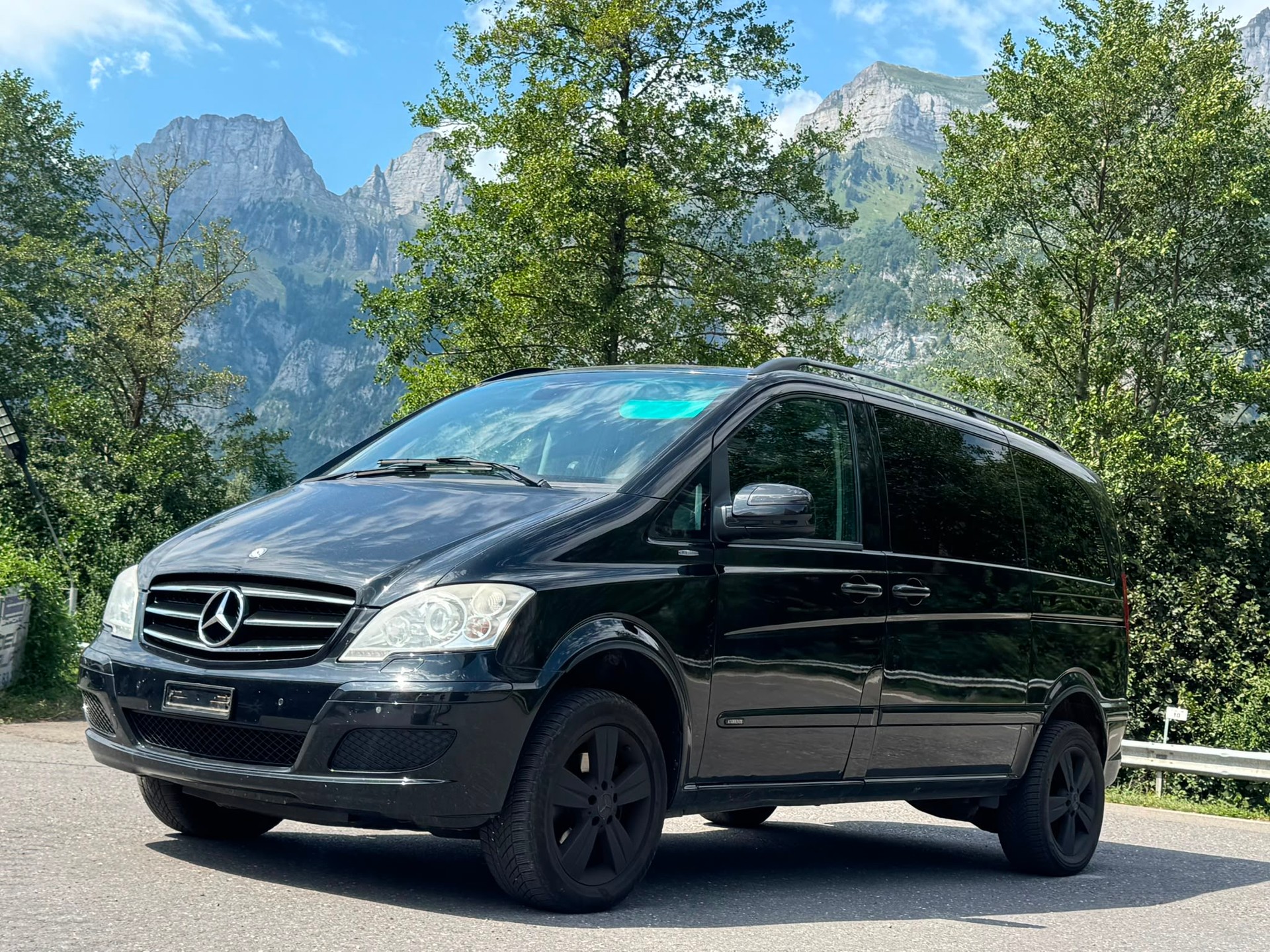 MERCEDES-BENZ Viano 2.2 CDI Blue Efficiency Trend 4Matic A-image-2