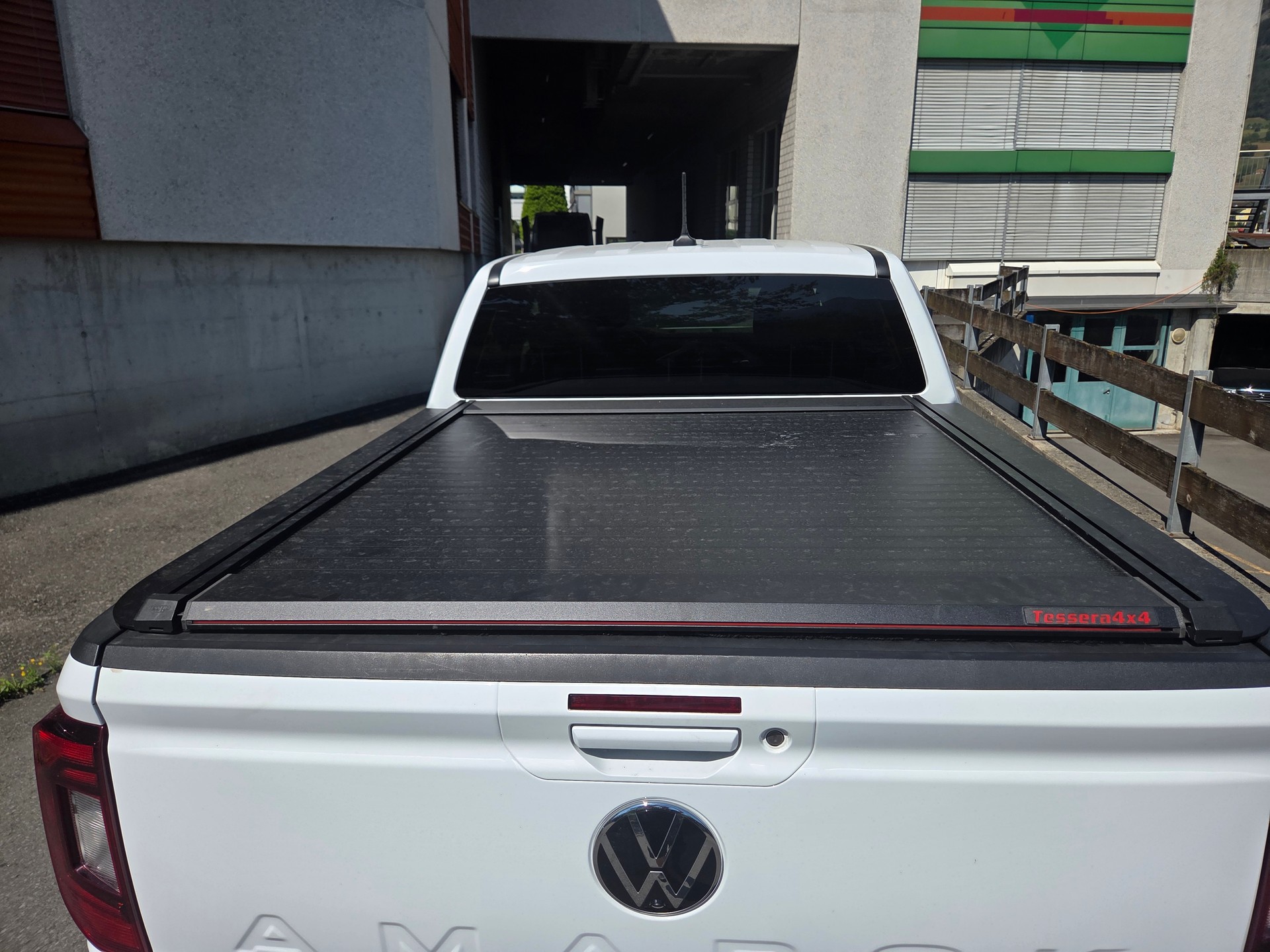 VW AMAROK-image-4