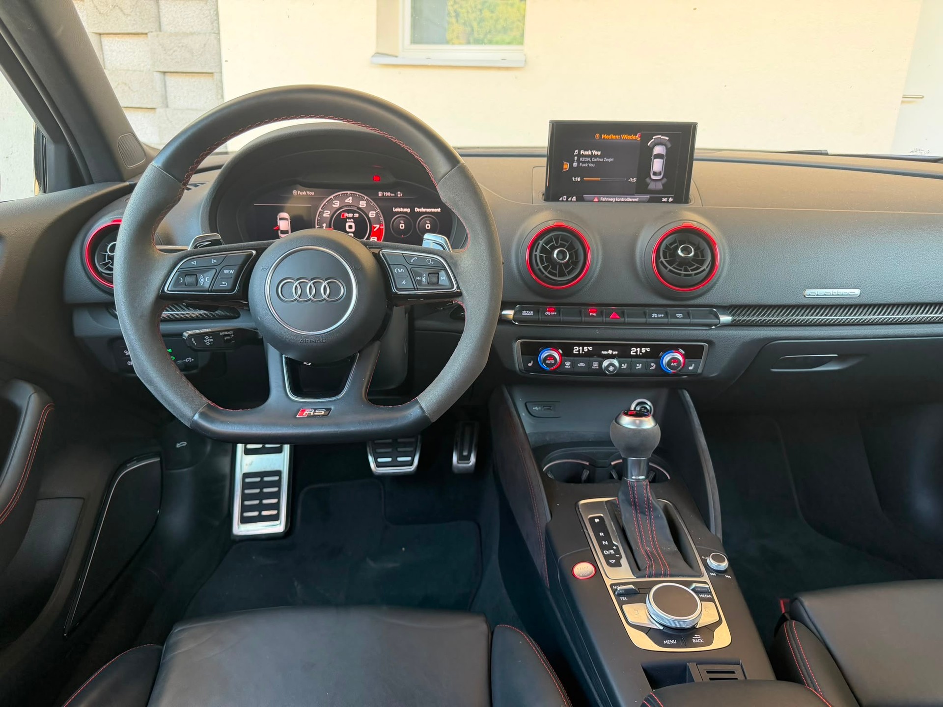 AUDI RS3 Limousine 2.5 TSI quattro S-tronic-image-7