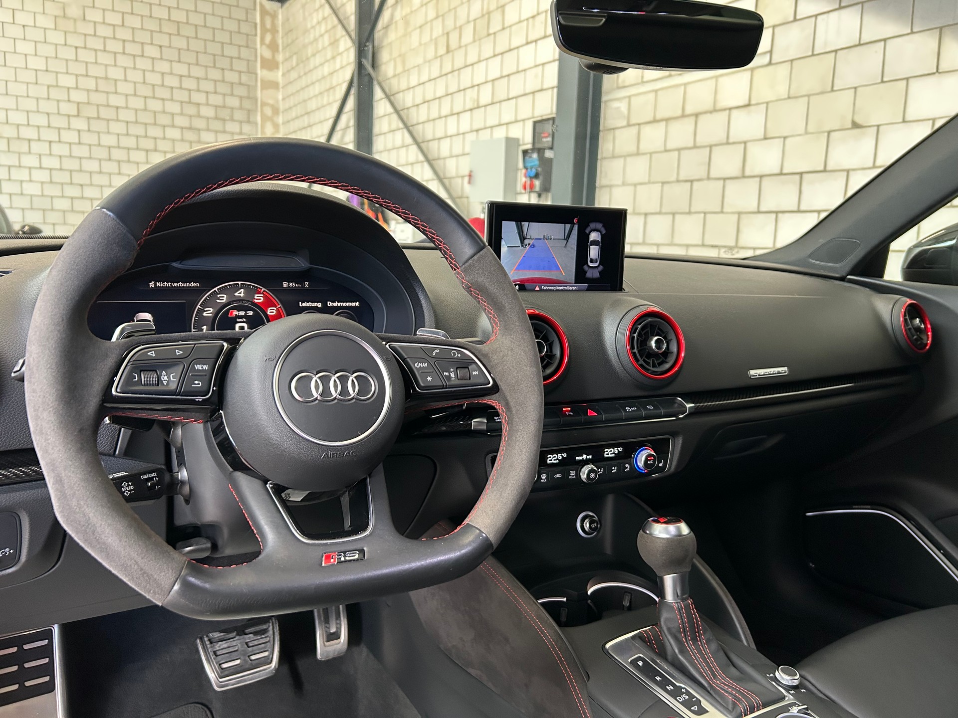 AUDI RS3 Limousine 2.5 TSI quattro S-tronic-image-7
